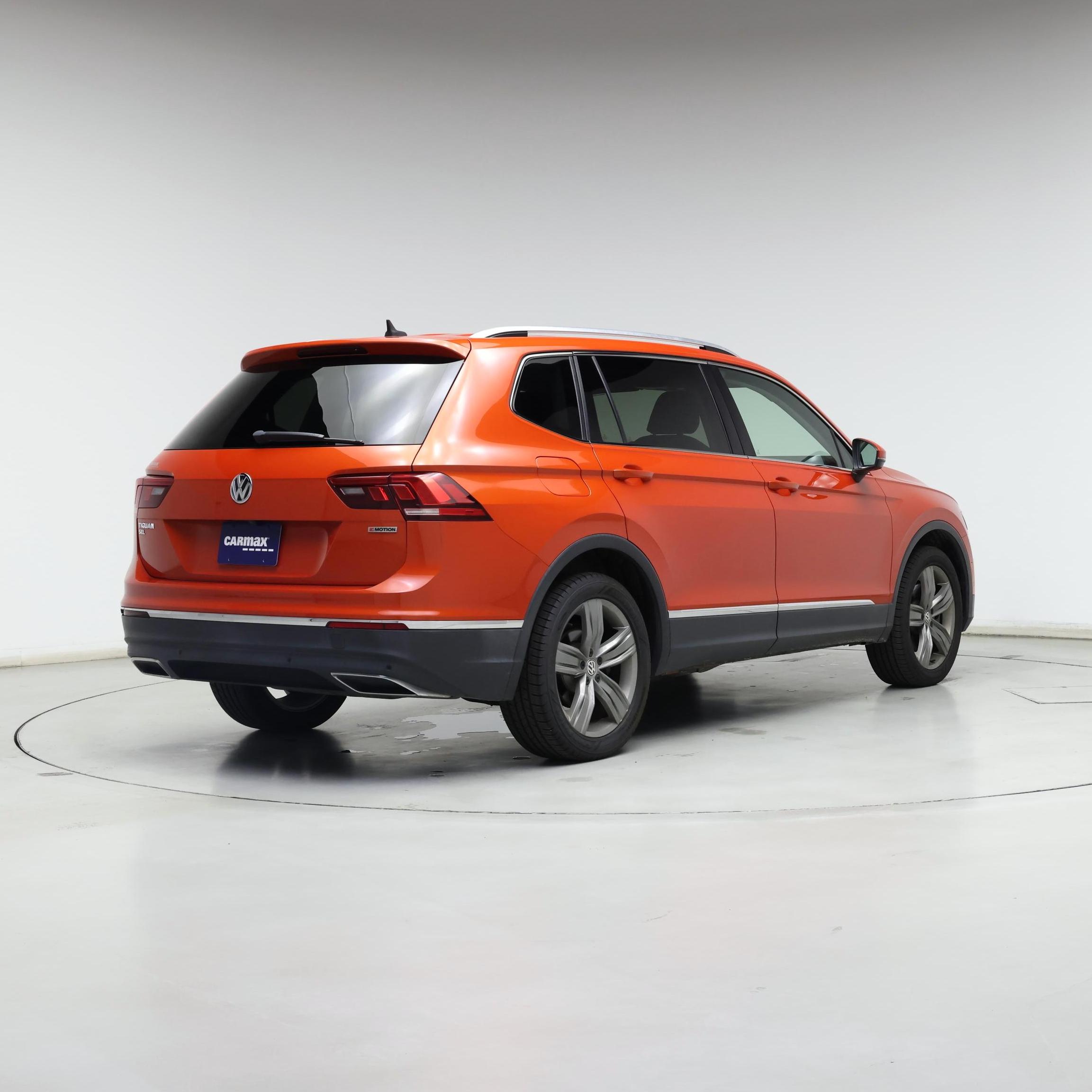 Thumbnail: 2019 Volkswagen Tiguan - 8