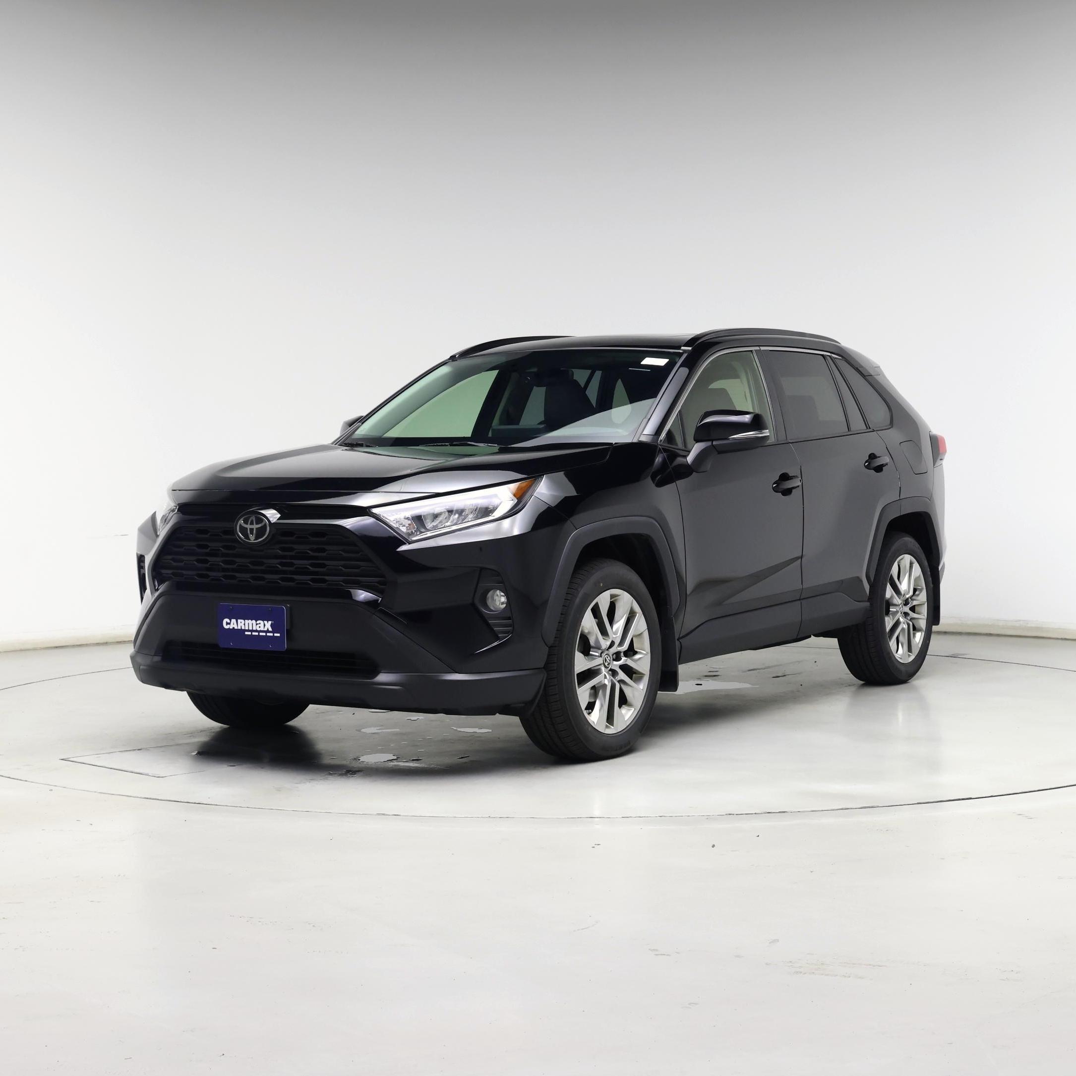 Thumbnail: 2021 Toyota RAV4 - 4