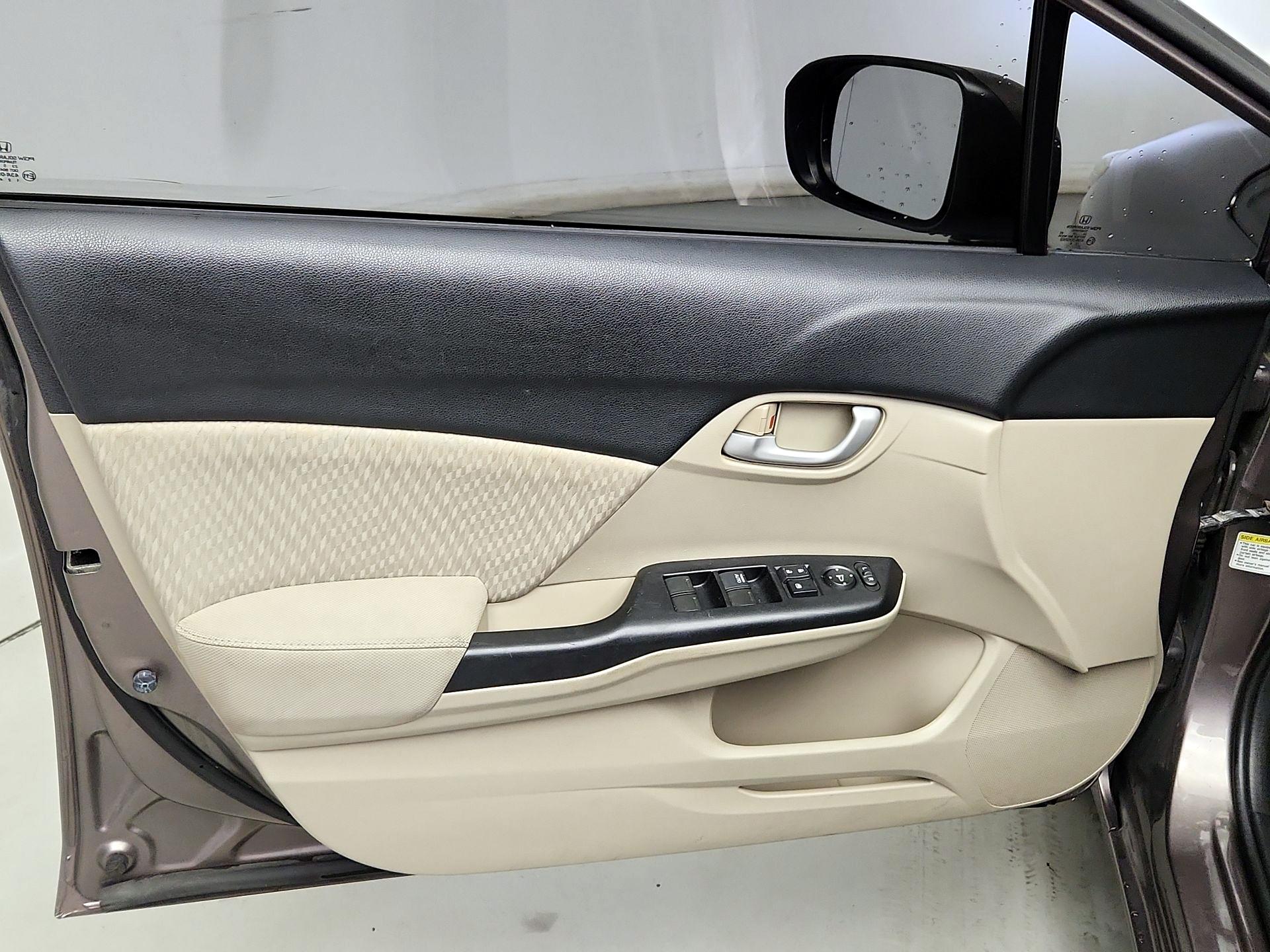 Thumbnail: 2015 Honda Civic - 12