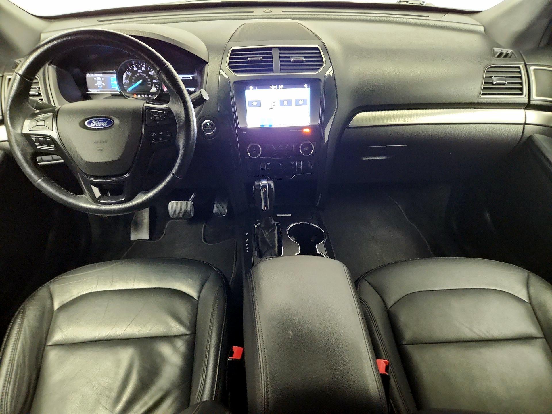 Thumbnail: 2018 Ford Explorer - 9
