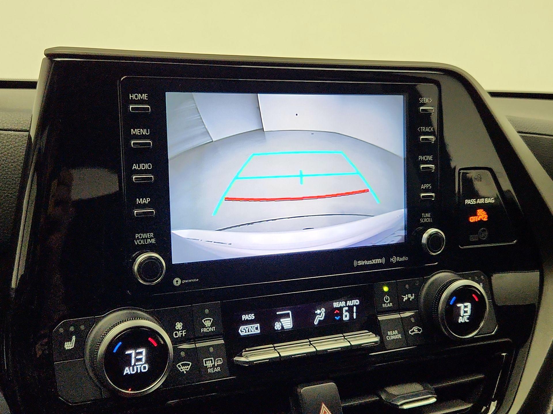 Thumbnail: 2021 Toyota Highlander - 15