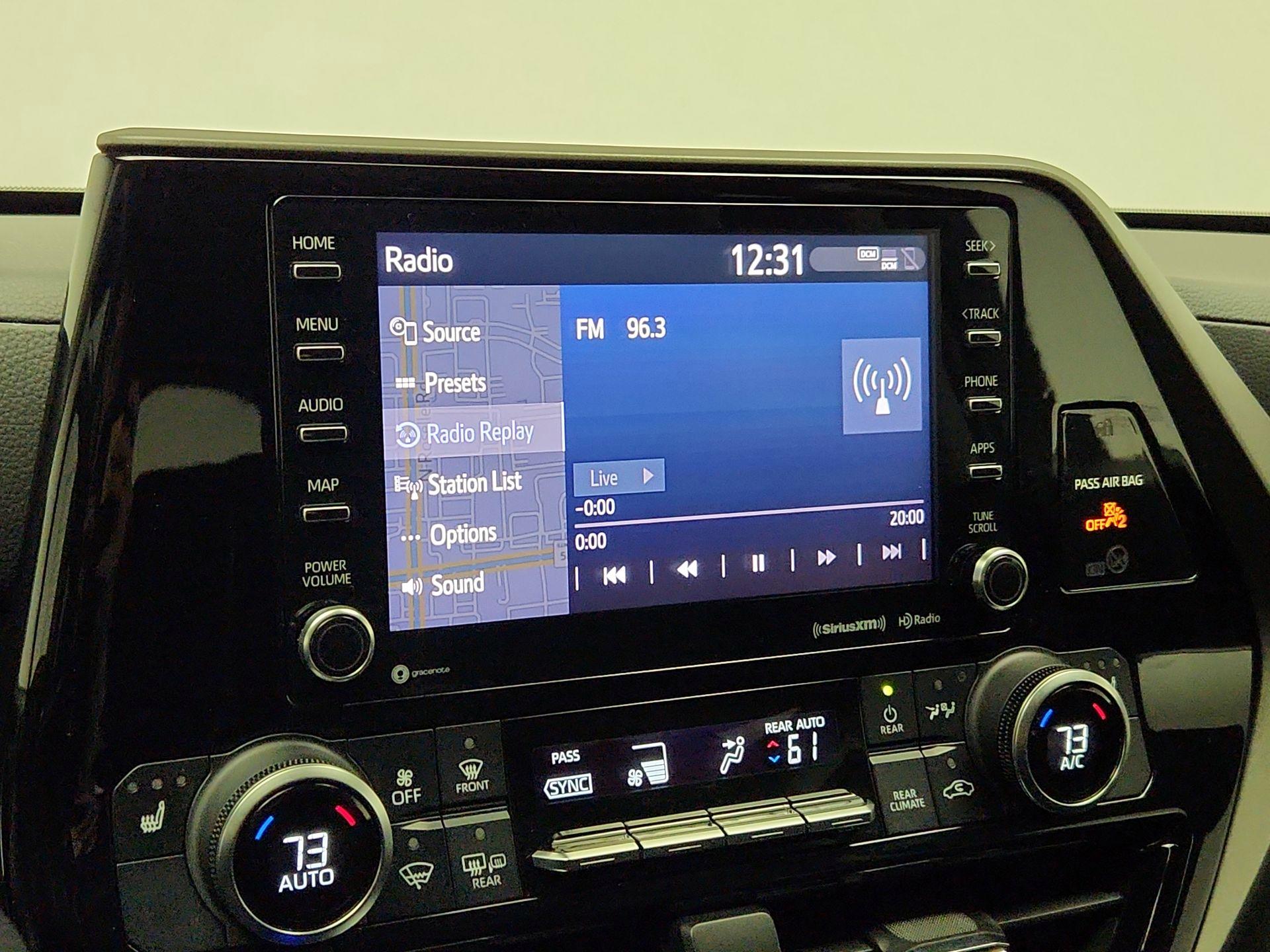 Thumbnail: 2021 Toyota Highlander - 16