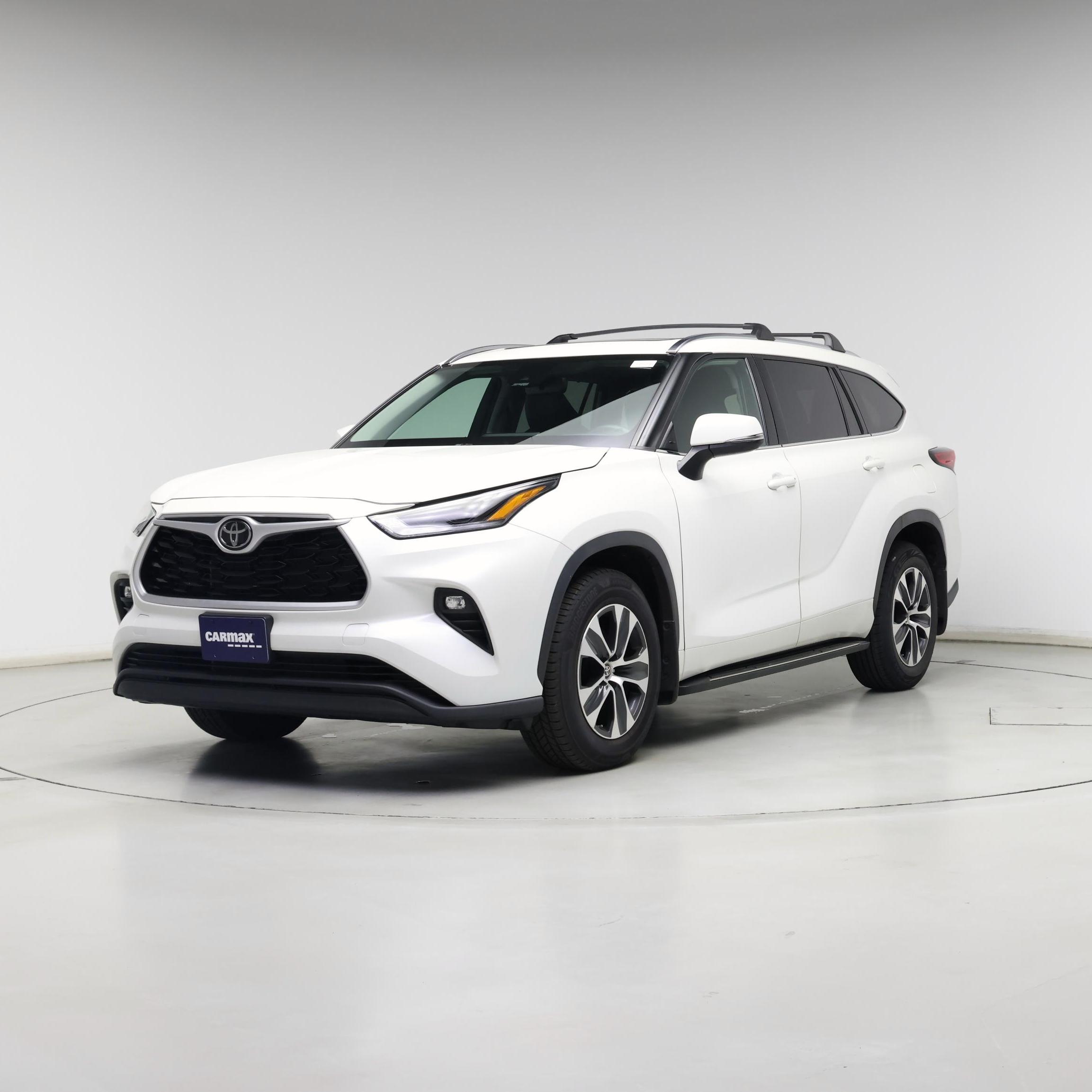Thumbnail: 2021 Toyota Highlander - 4
