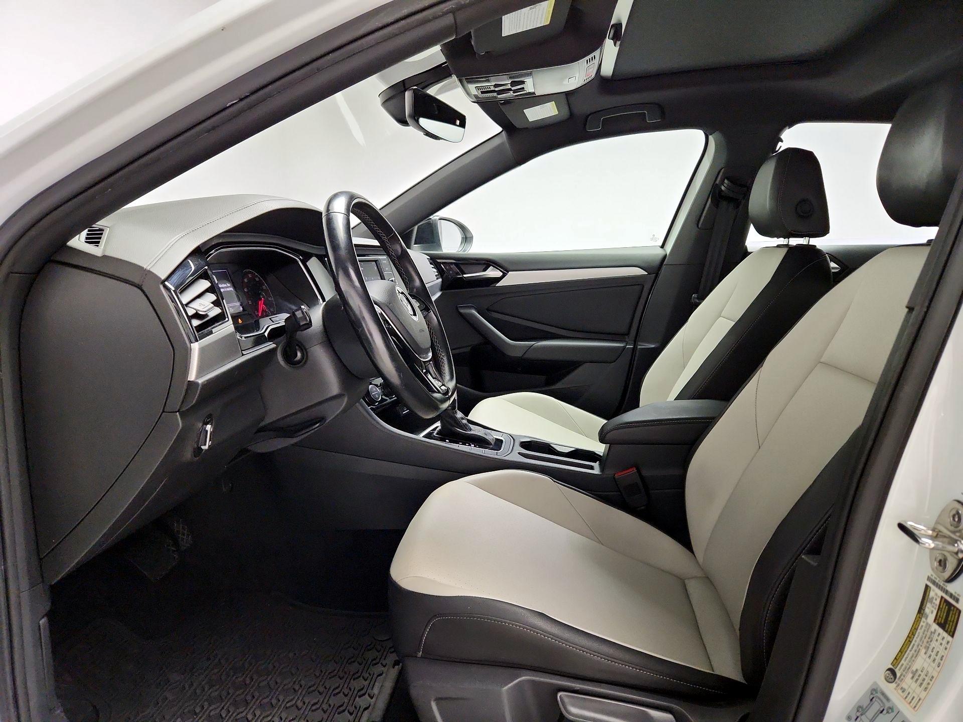 Thumbnail: 2021 Volkswagen Jetta - 11