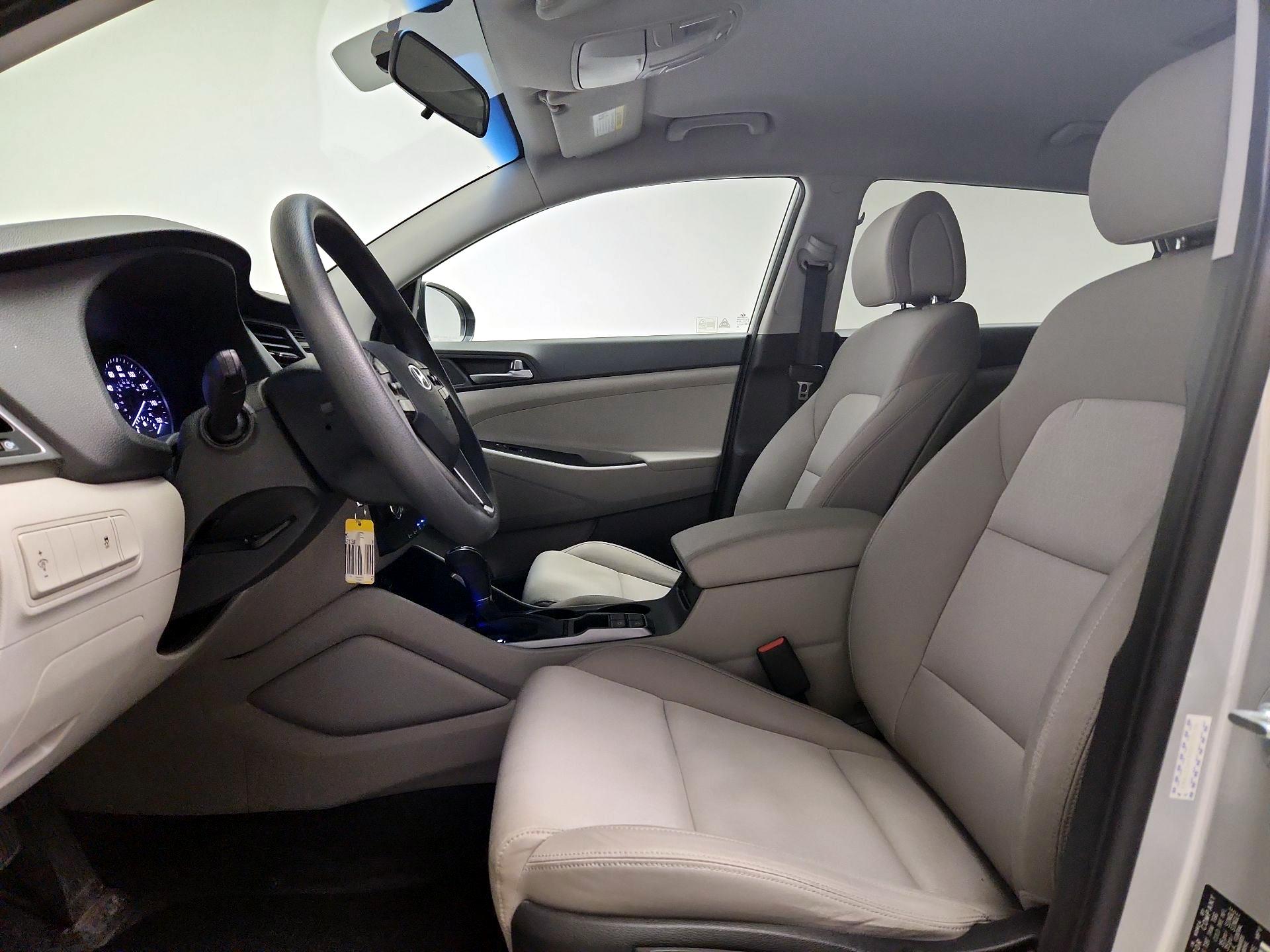Thumbnail: 2016 Hyundai Tucson - 11