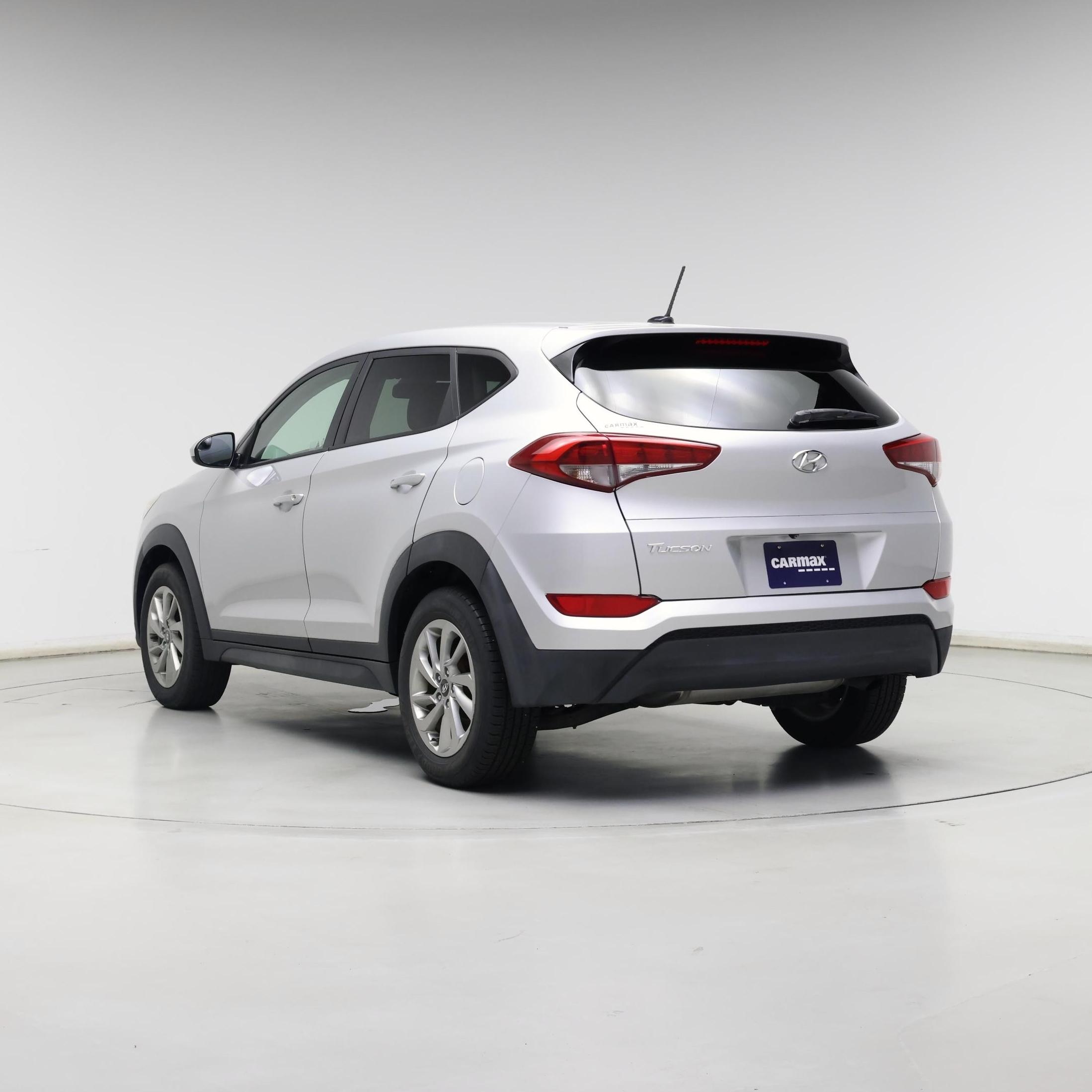 Thumbnail: 2016 Hyundai Tucson - 2