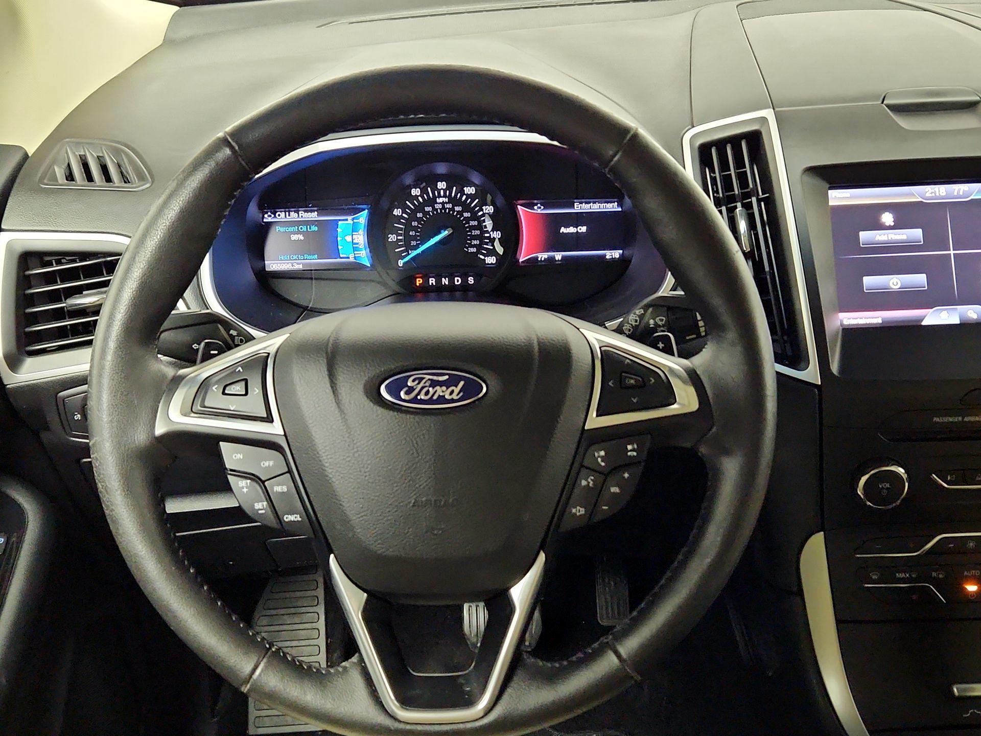 Thumbnail: 2015 Ford Edge - 10