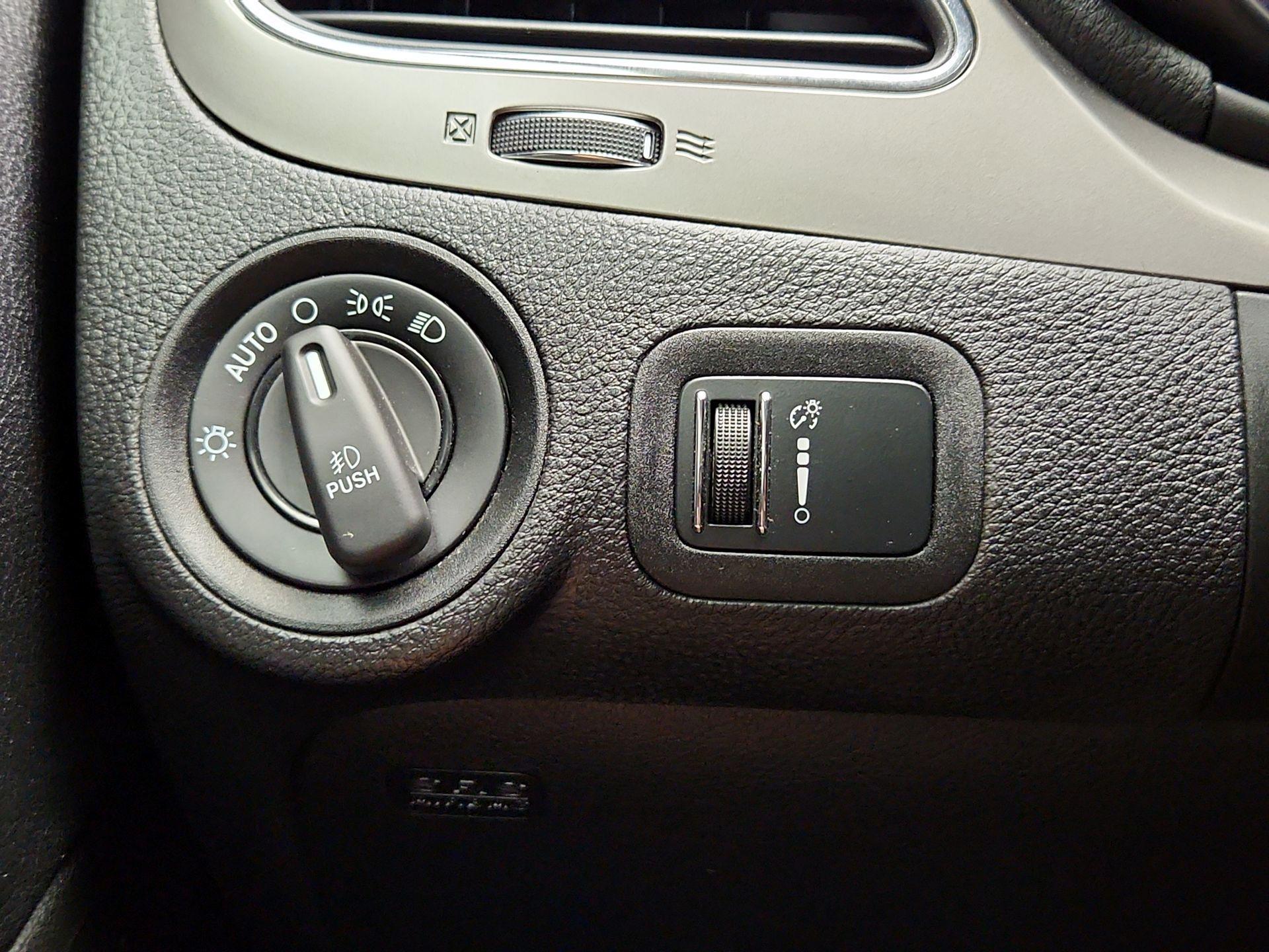 Thumbnail: 2016 Dodge Journey - 11