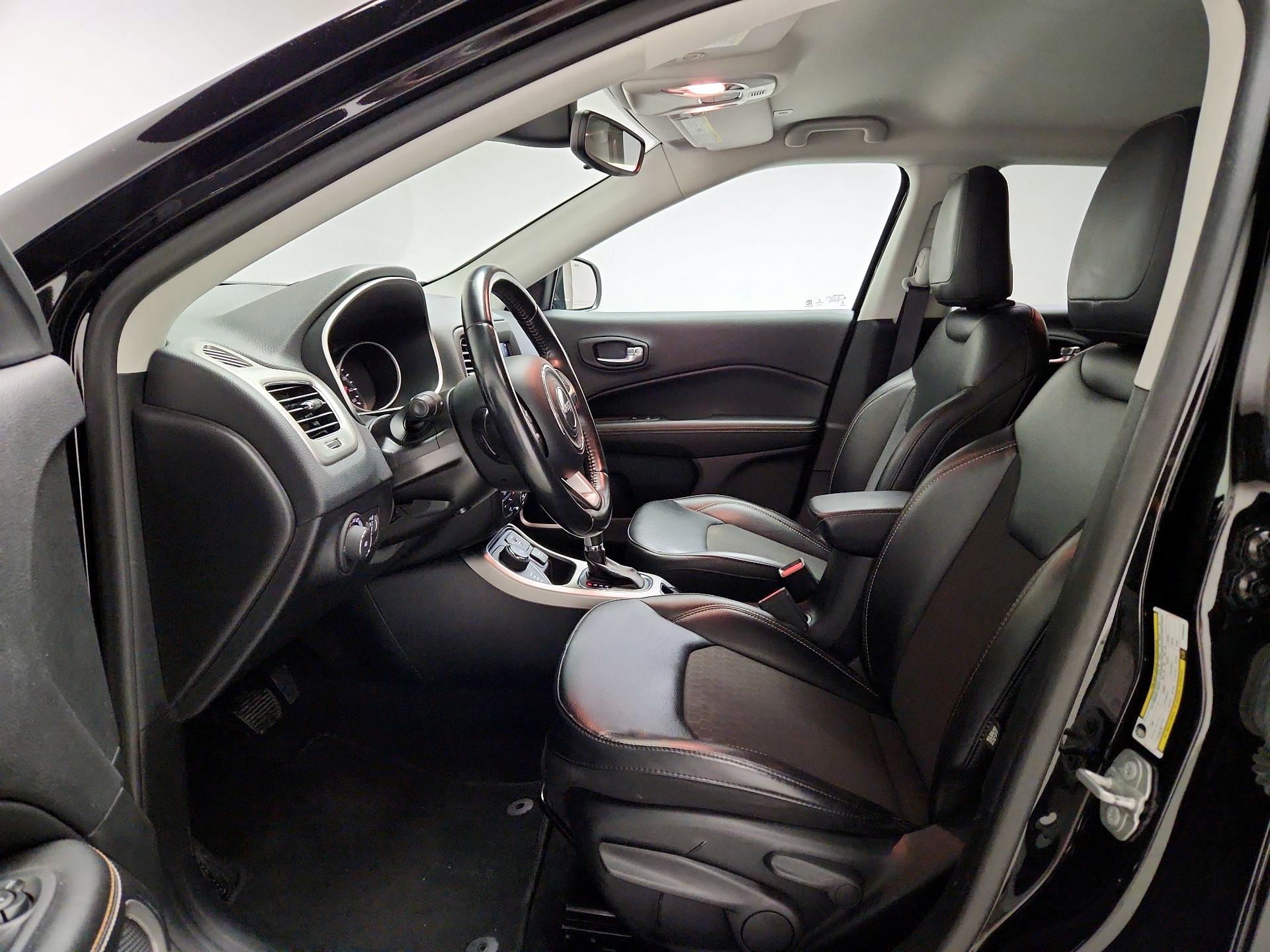 Thumbnail: 2019 Jeep Compass - 11