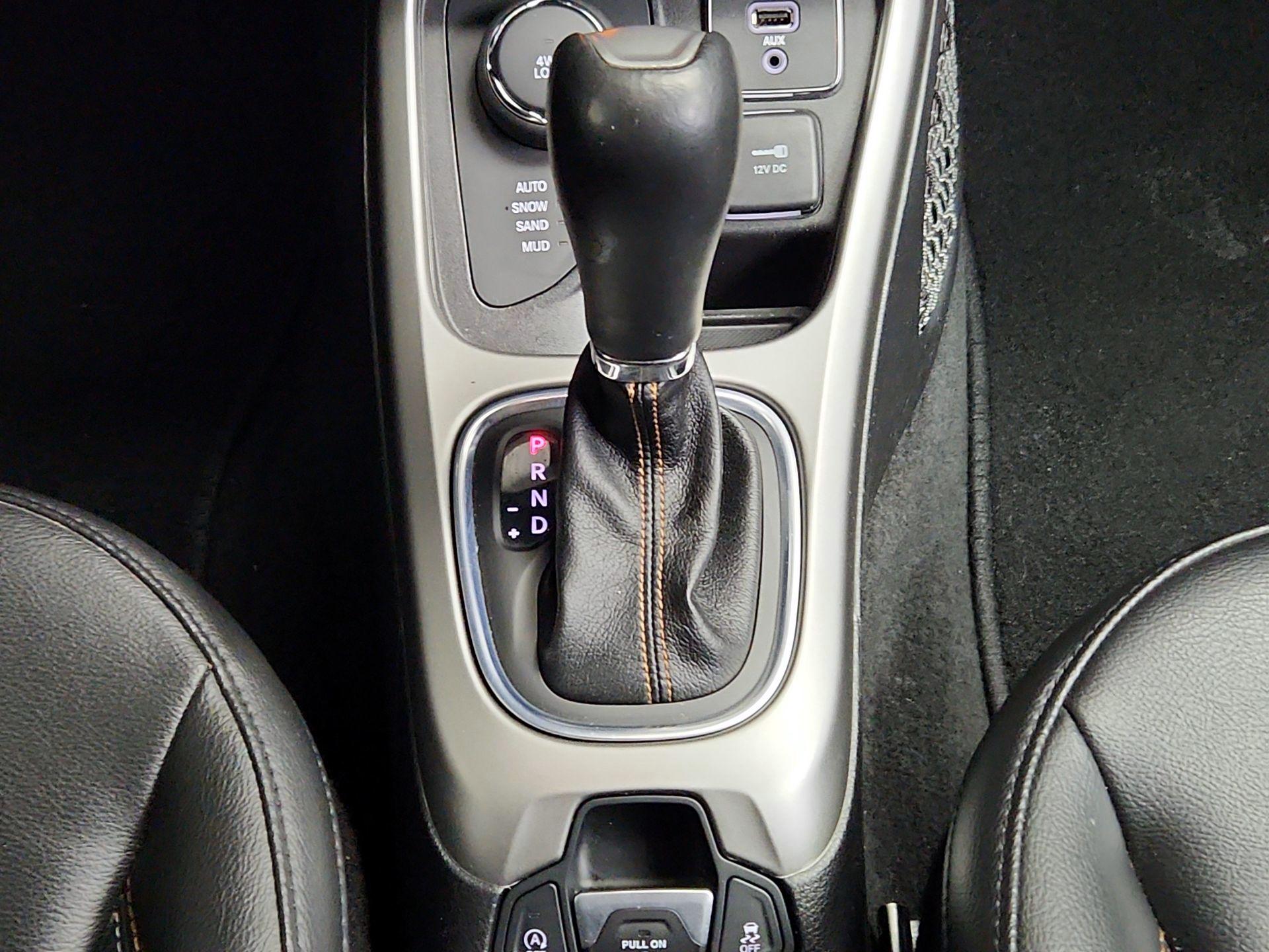 Thumbnail: 2019 Jeep Compass - 17