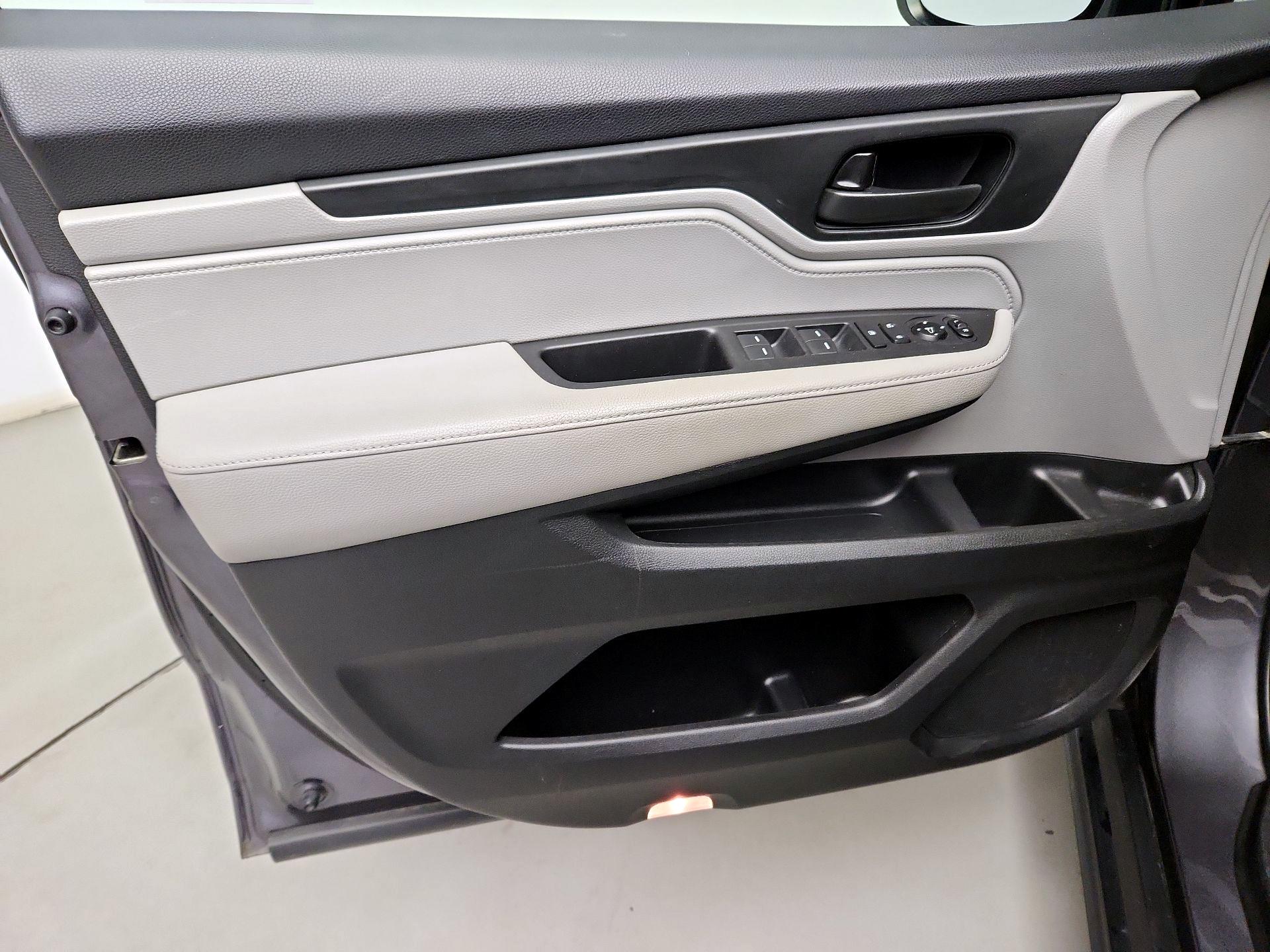 Thumbnail: 2020 Honda Odyssey - 12