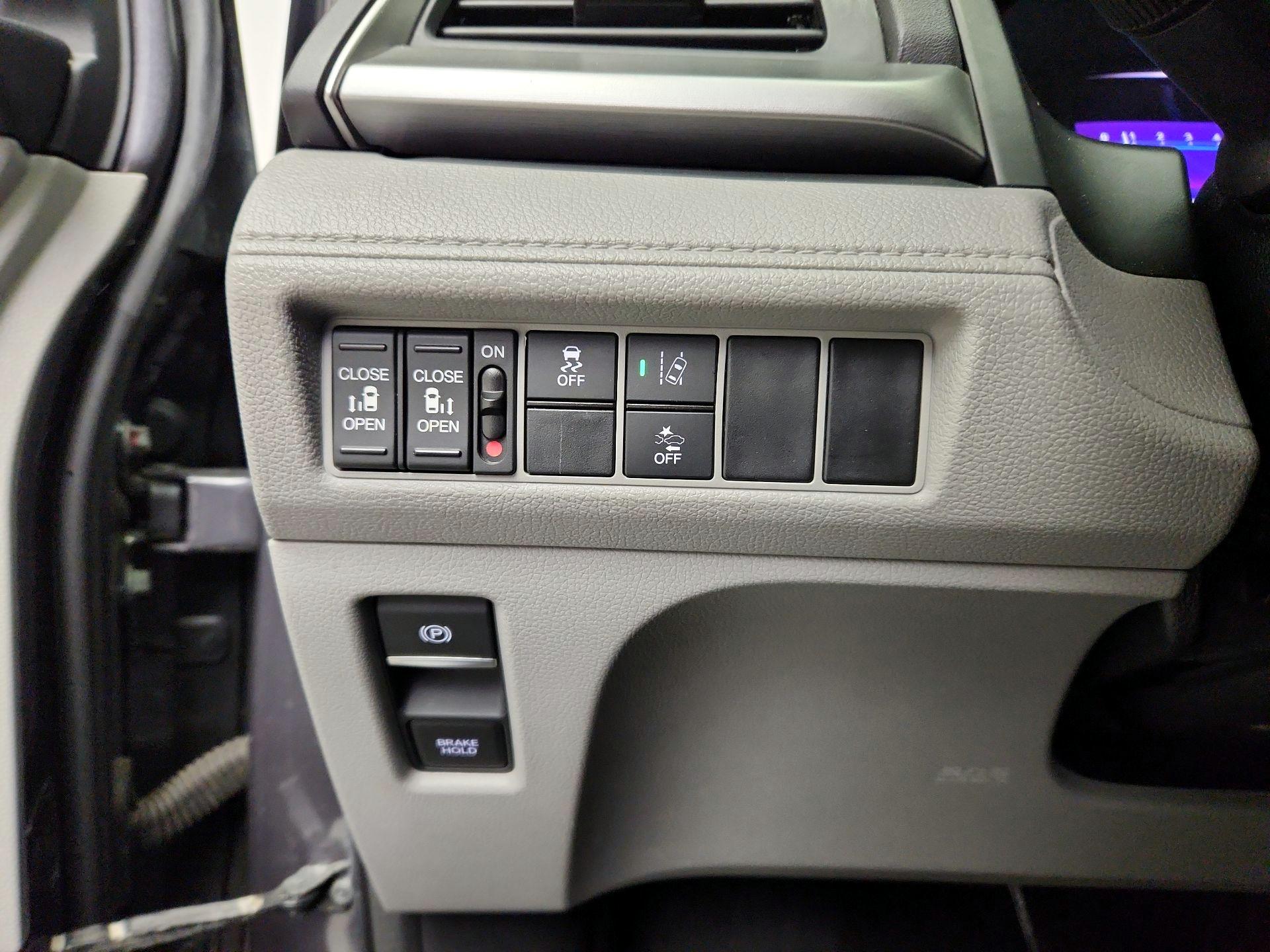 Thumbnail: 2020 Honda Odyssey - 13