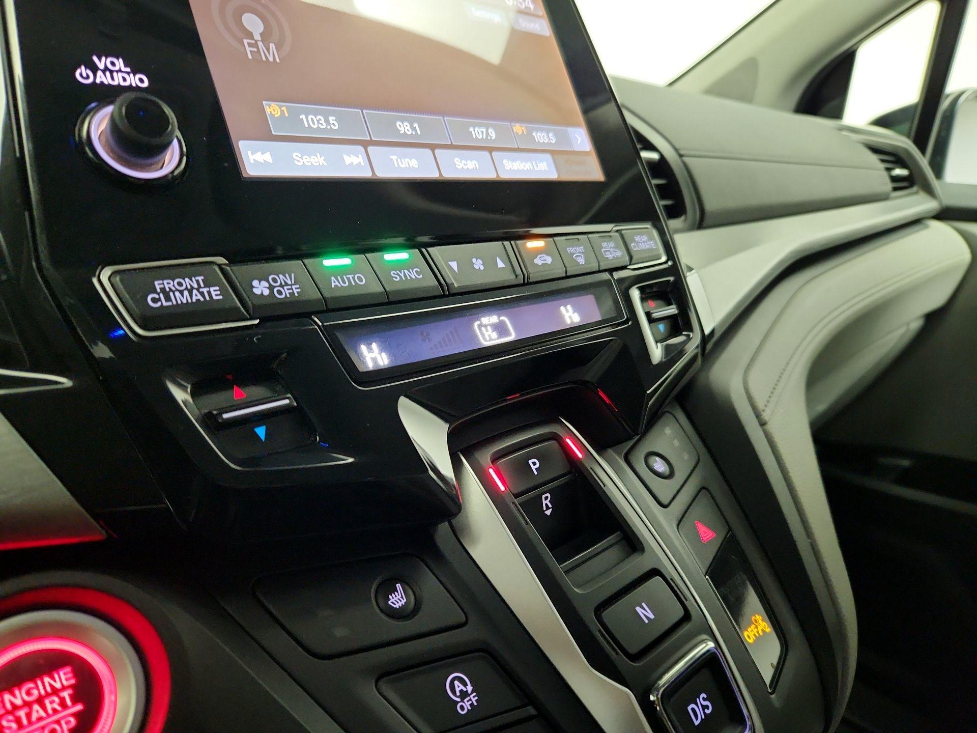 Thumbnail: 2020 Honda Odyssey - 16
