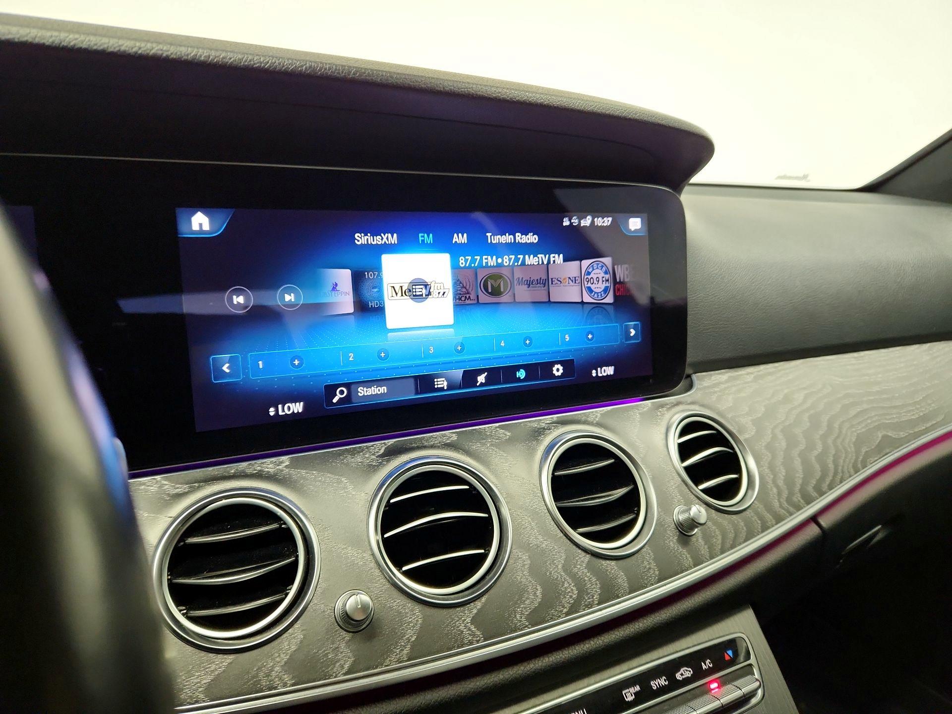 Thumbnail: 2021 Mercedes-Benz E-Class - 16