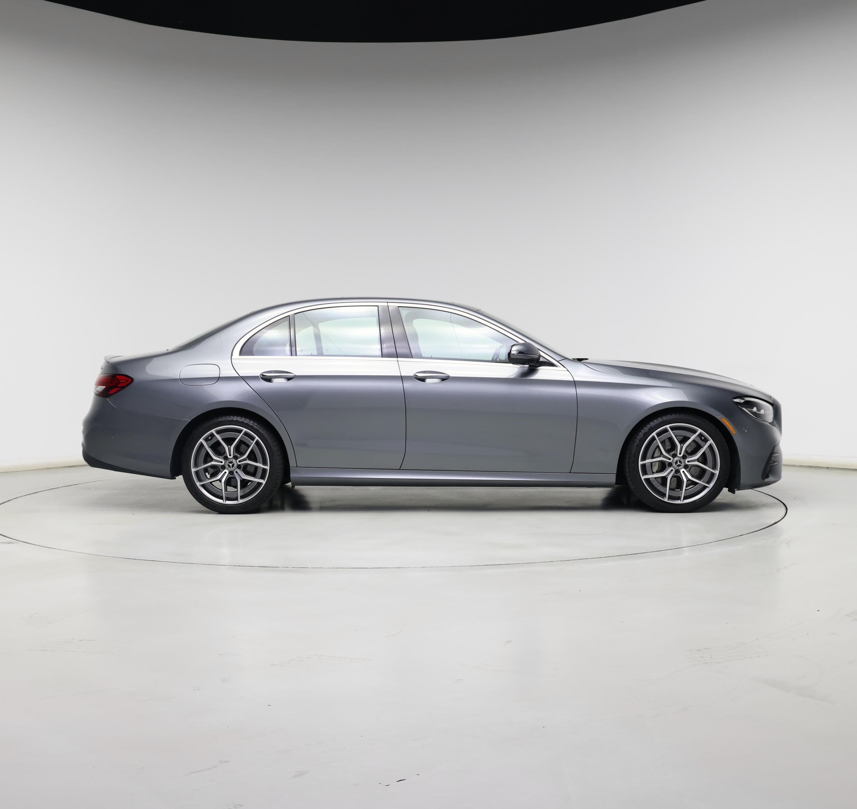 Thumbnail: 2021 Mercedes-Benz E-Class - 7