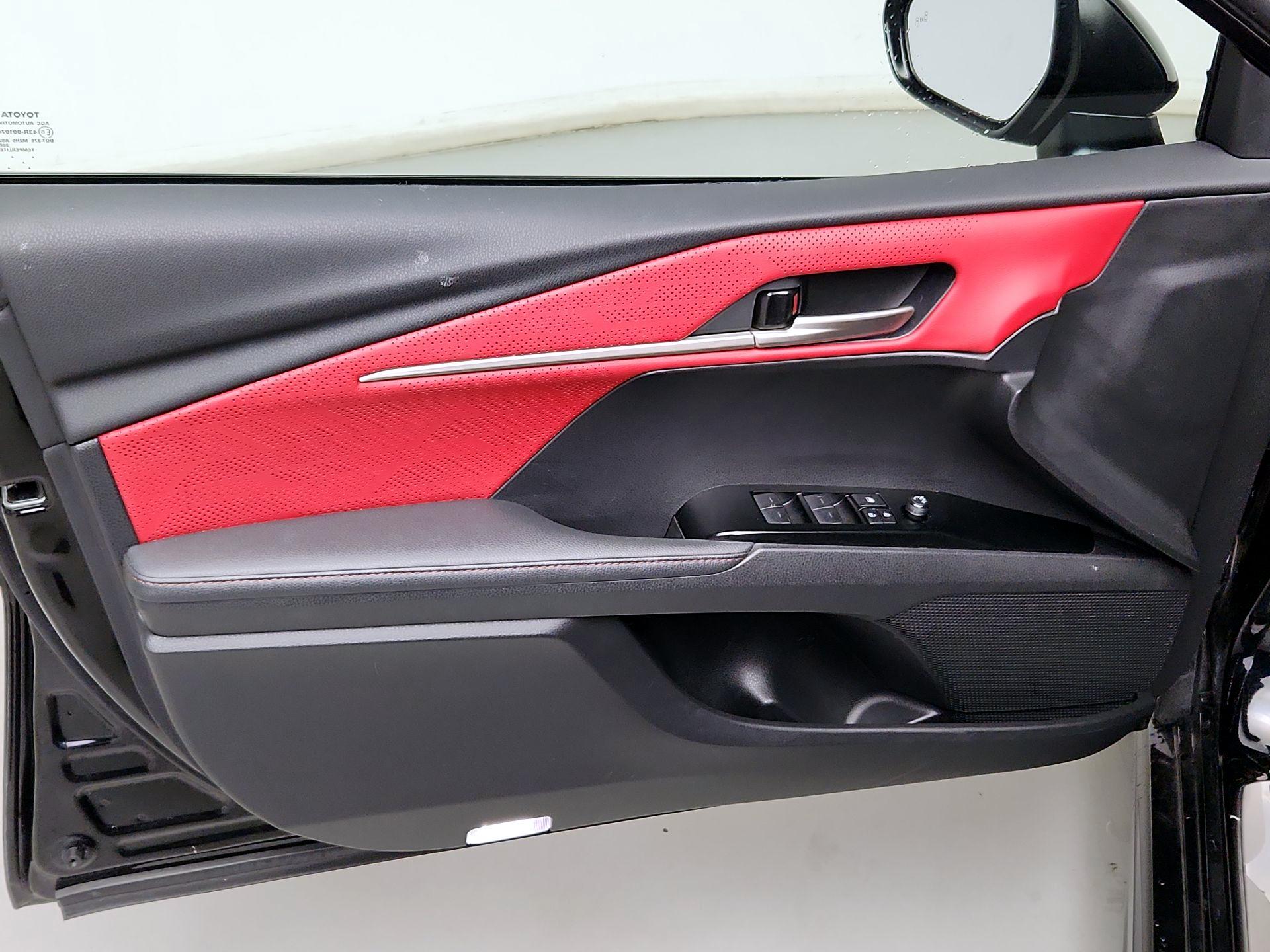 Thumbnail: 2025 Toyota Camry - 12