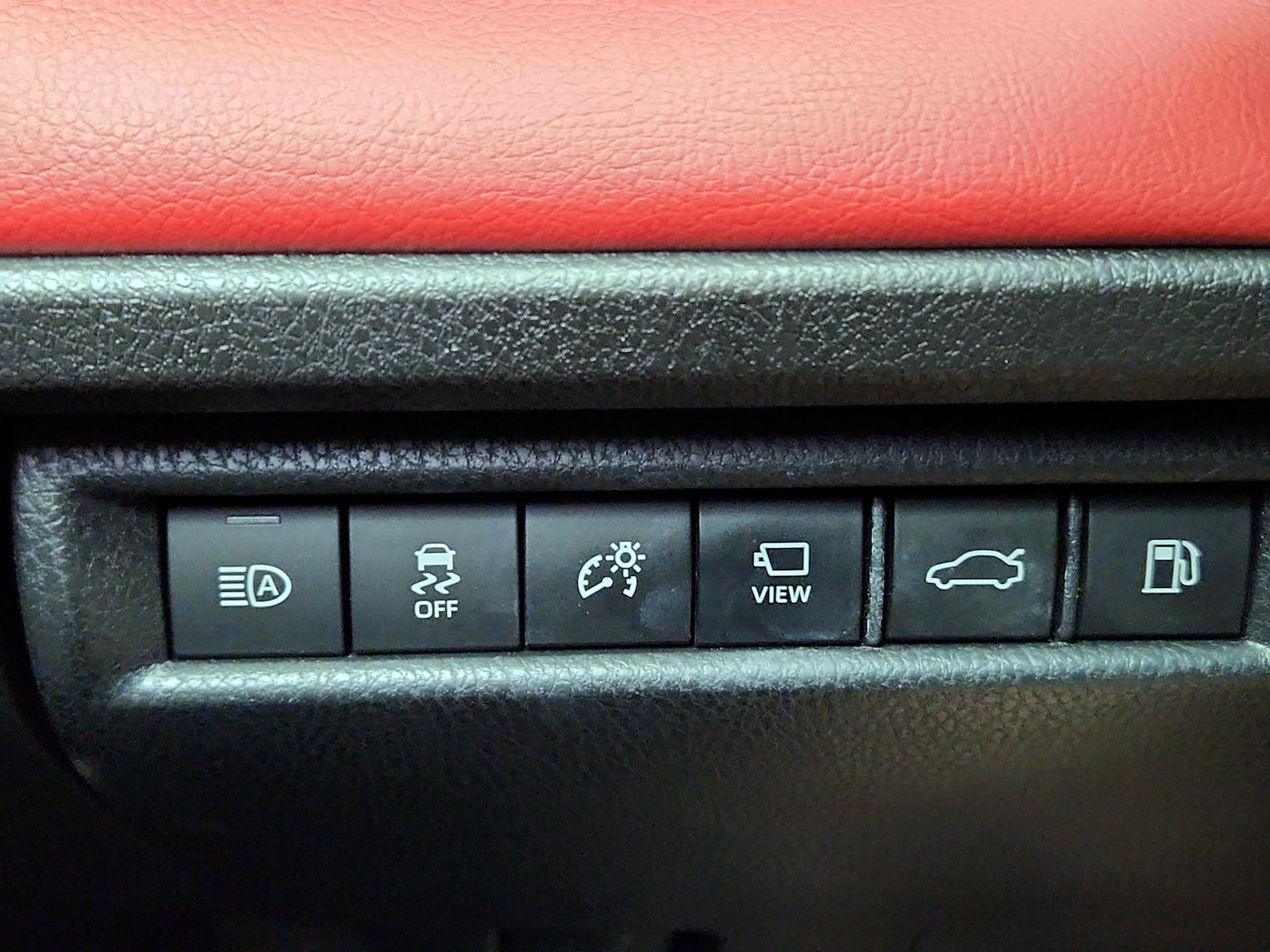 2025 Toyota Camry XSE - Photo 14