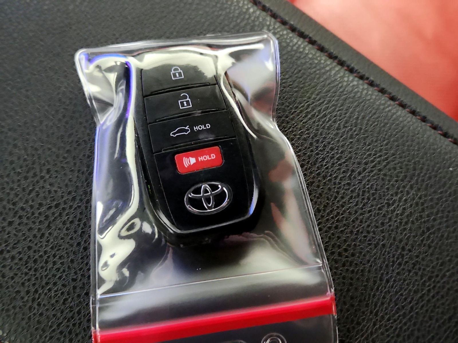 2025 Toyota Camry XSE - Photo 25