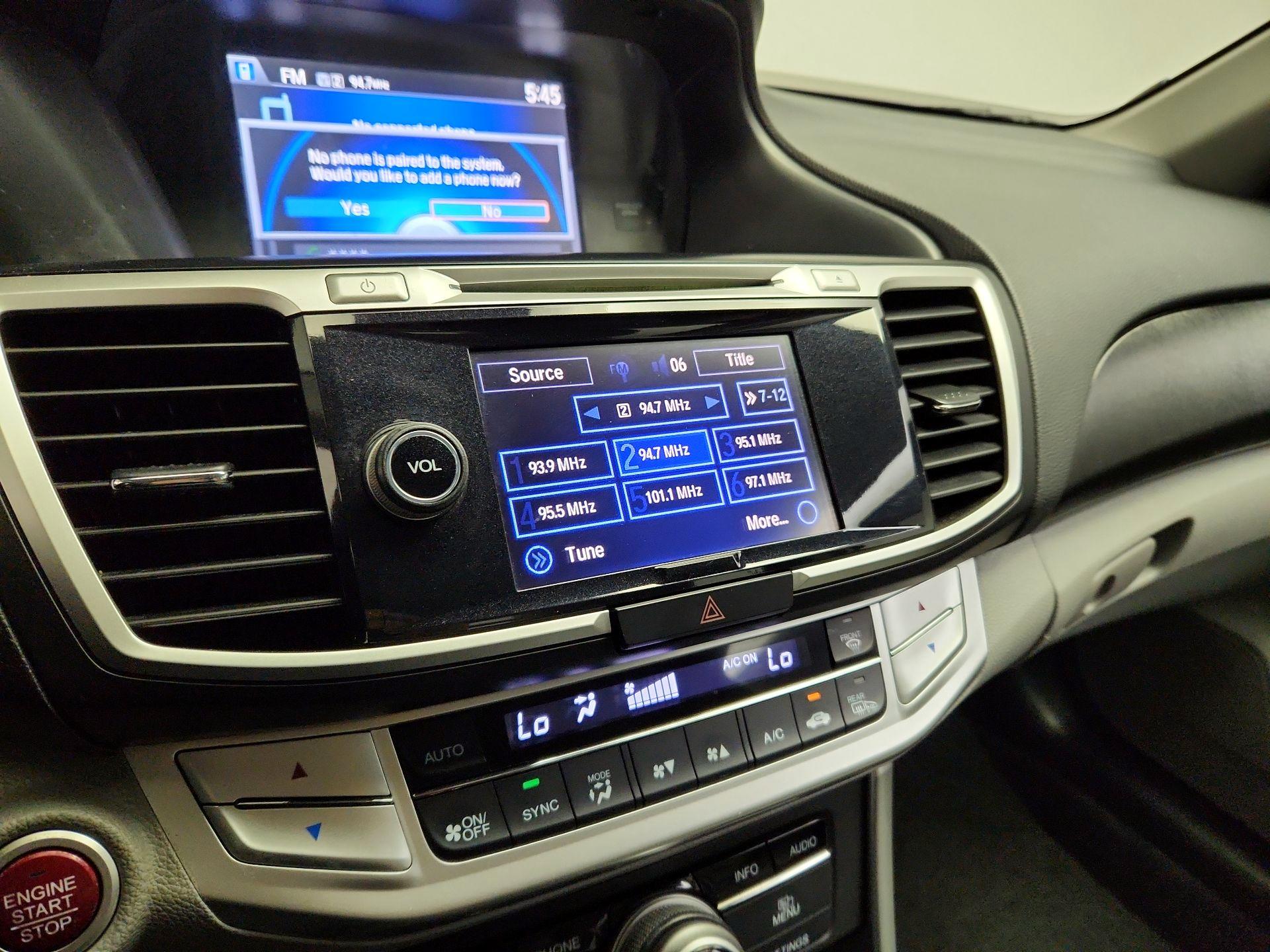 Thumbnail: 2015 Honda Accord - 16