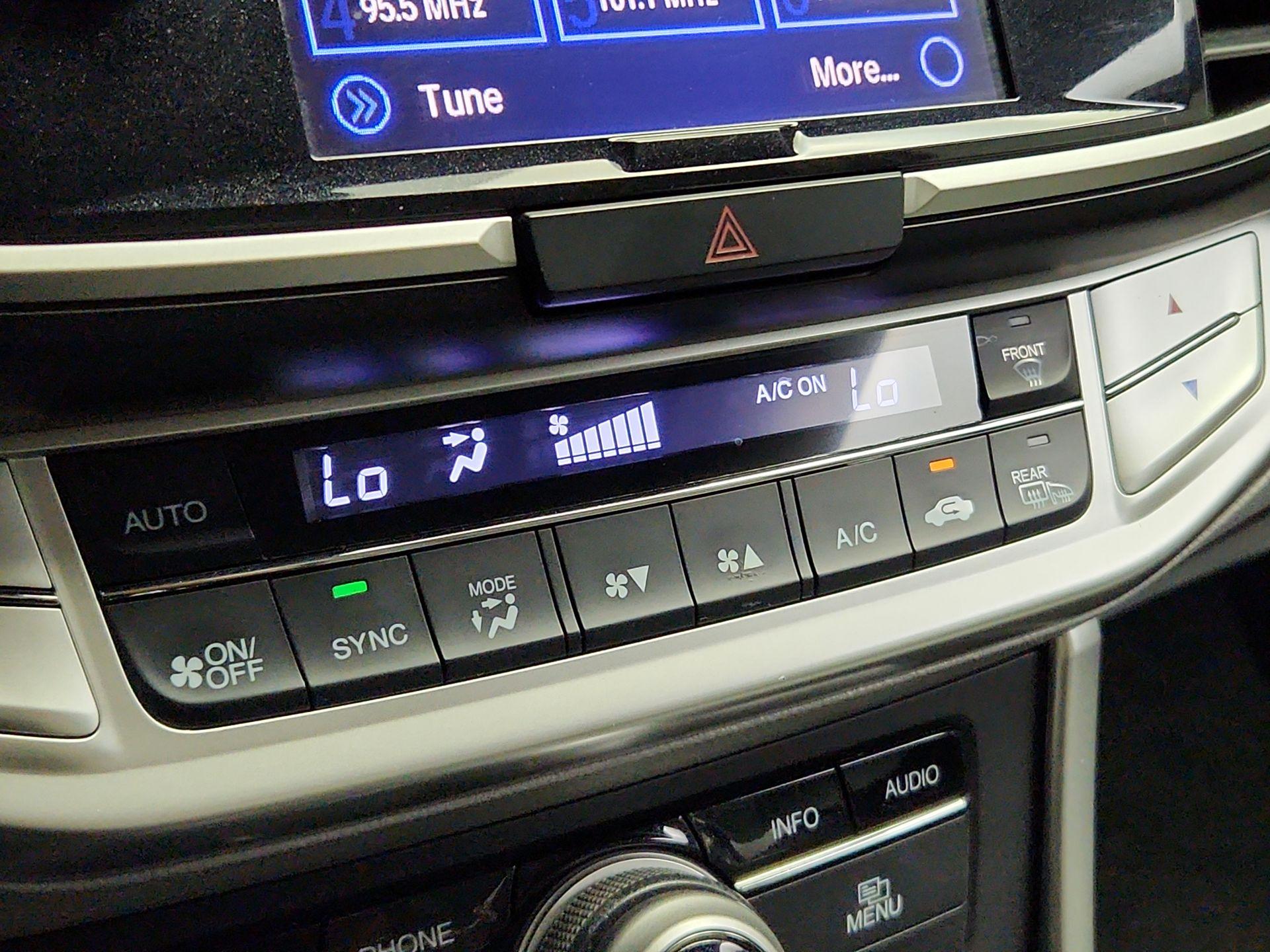 Thumbnail: 2015 Honda Accord - 17
