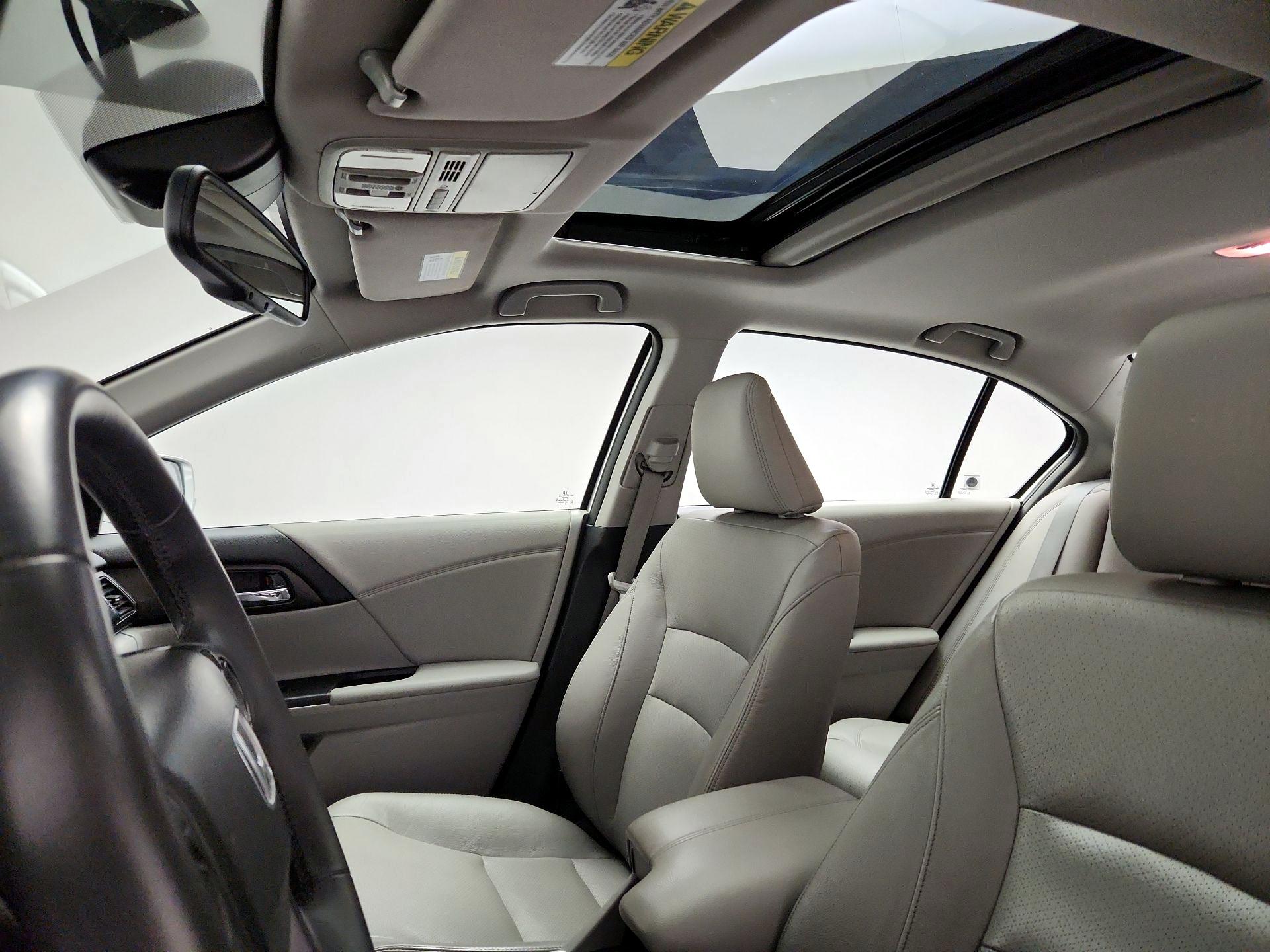 Thumbnail: 2015 Honda Accord - 20