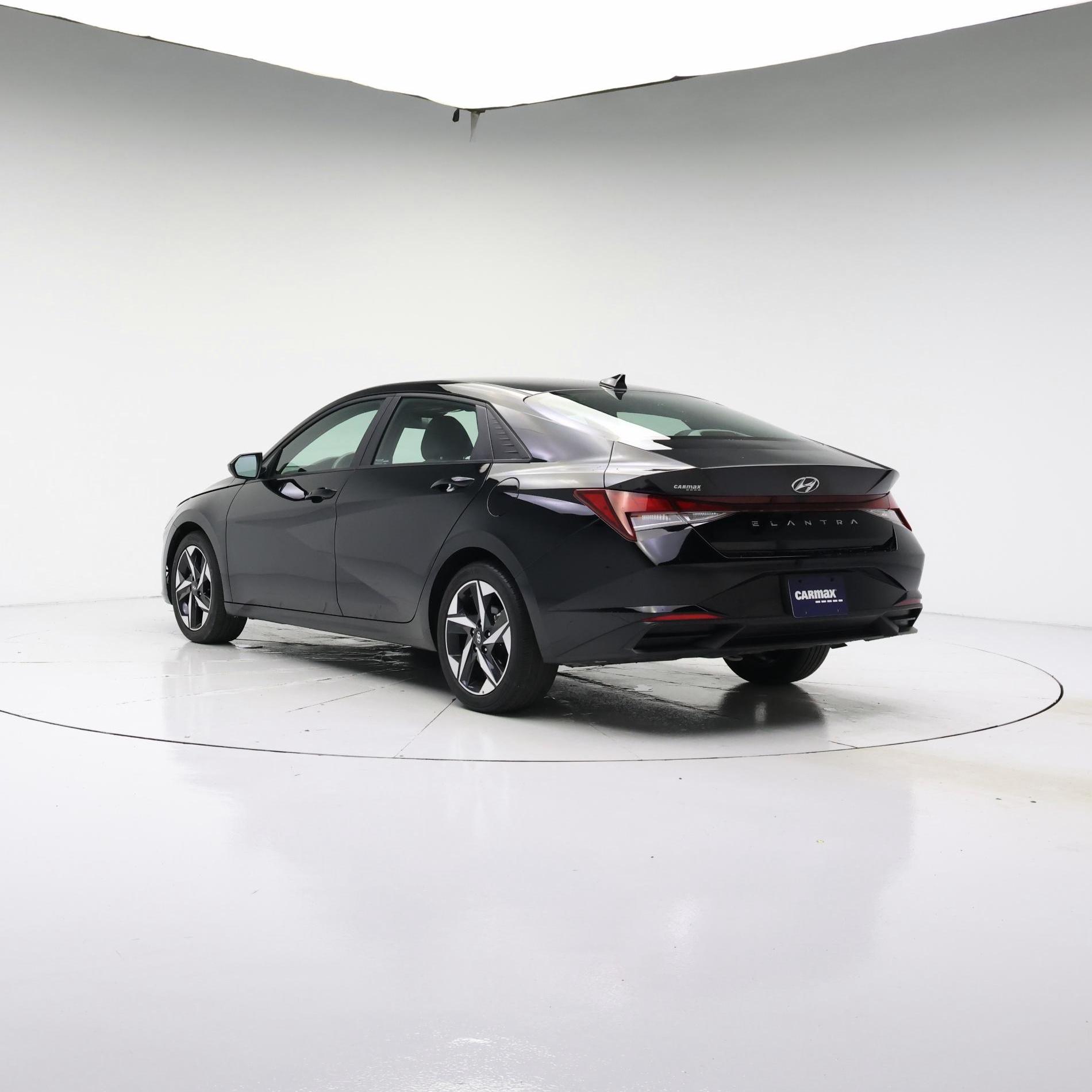 Thumbnail: 2023 Hyundai Elantra - 2