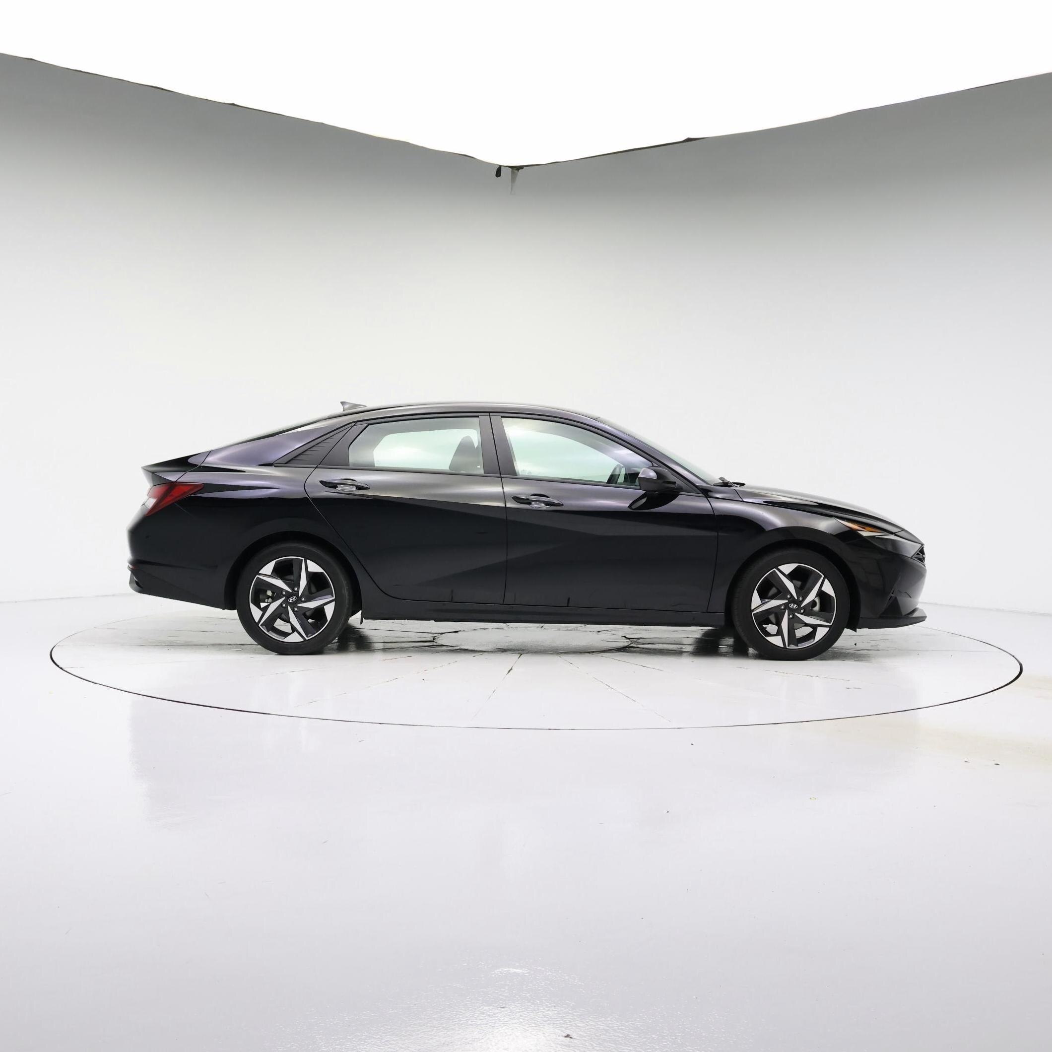 Thumbnail: 2023 Hyundai Elantra - 7