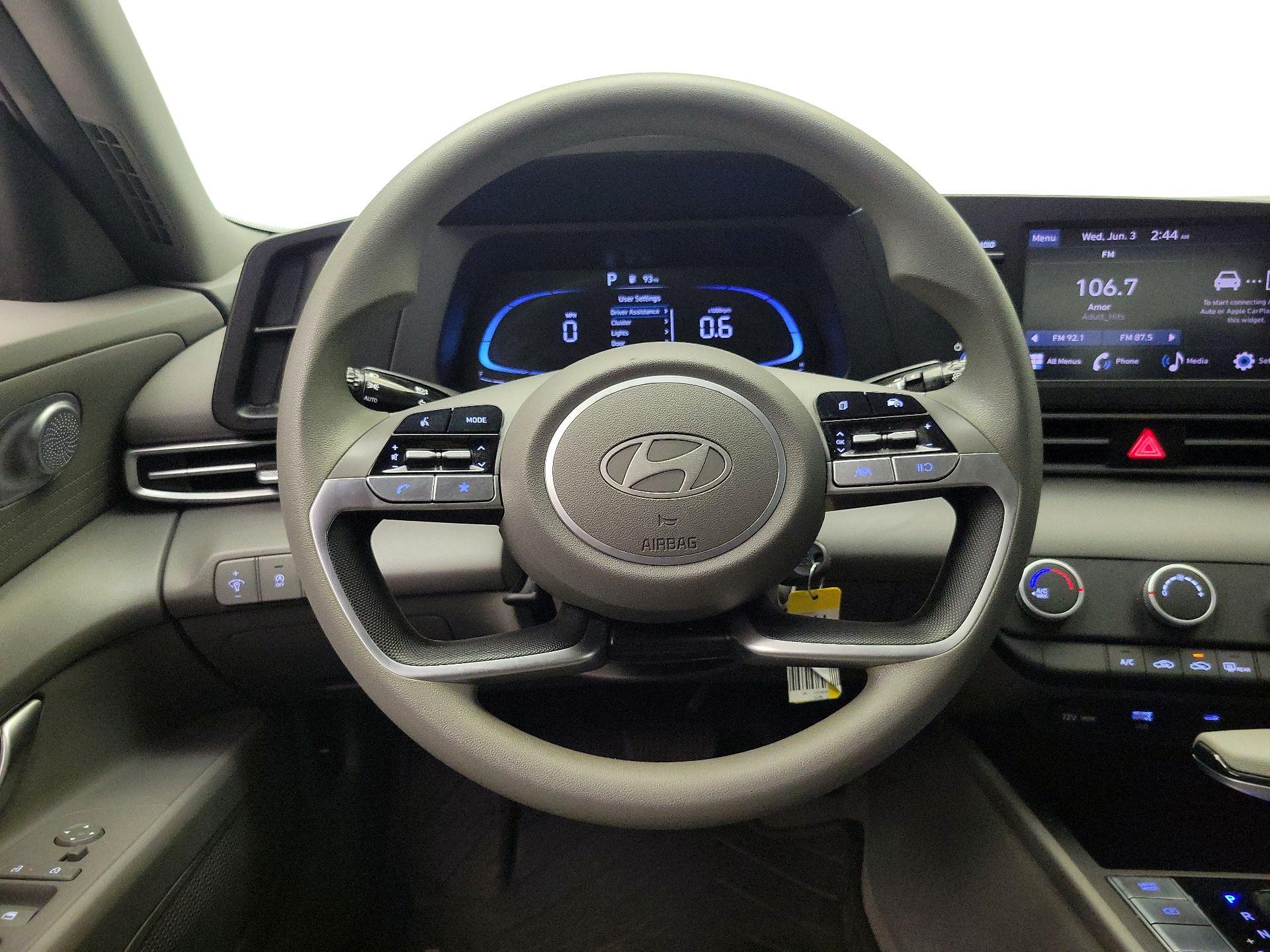 Thumbnail: 2024 Hyundai Elantra - 10