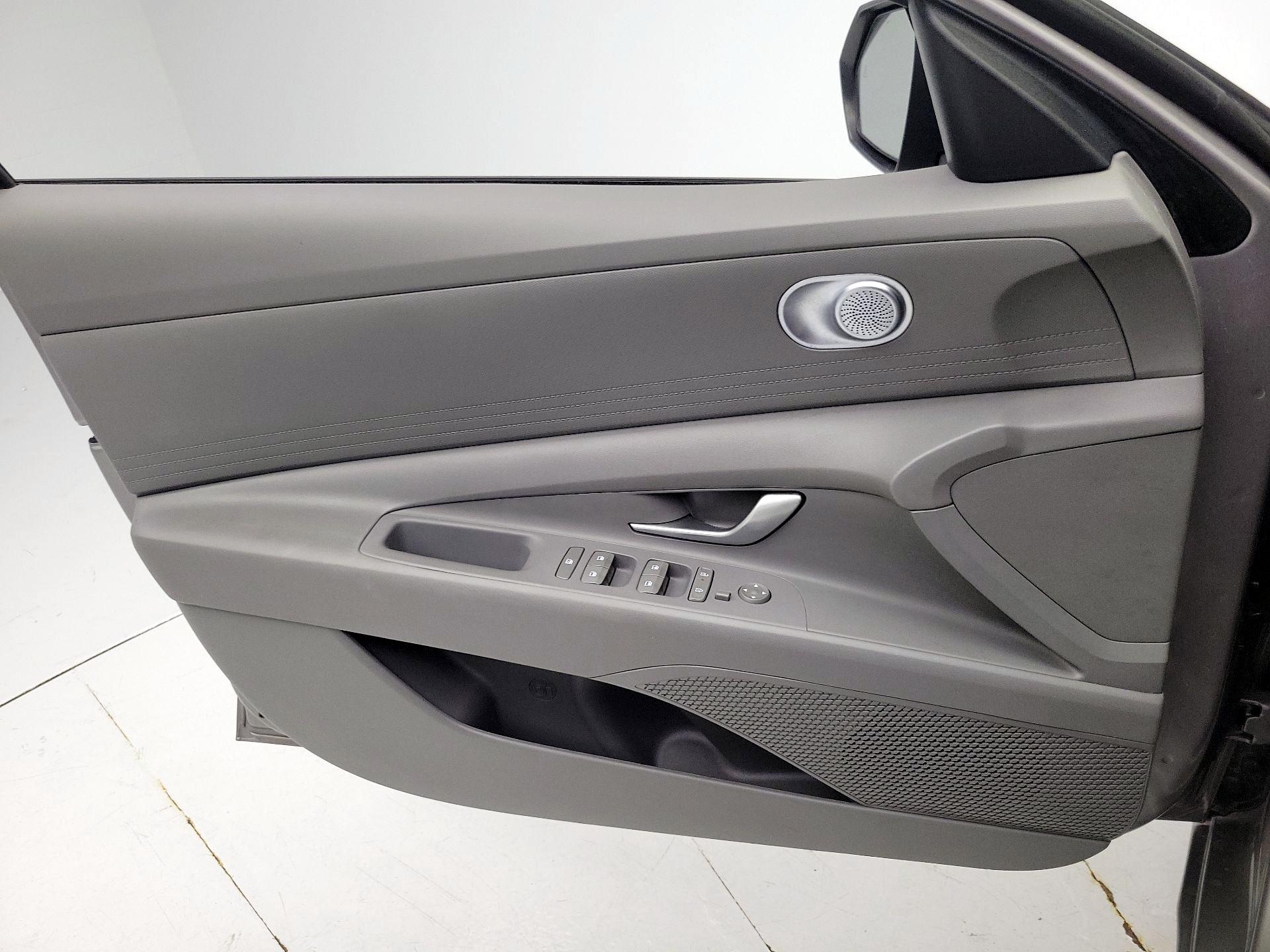 Thumbnail: 2024 Hyundai Elantra - 12
