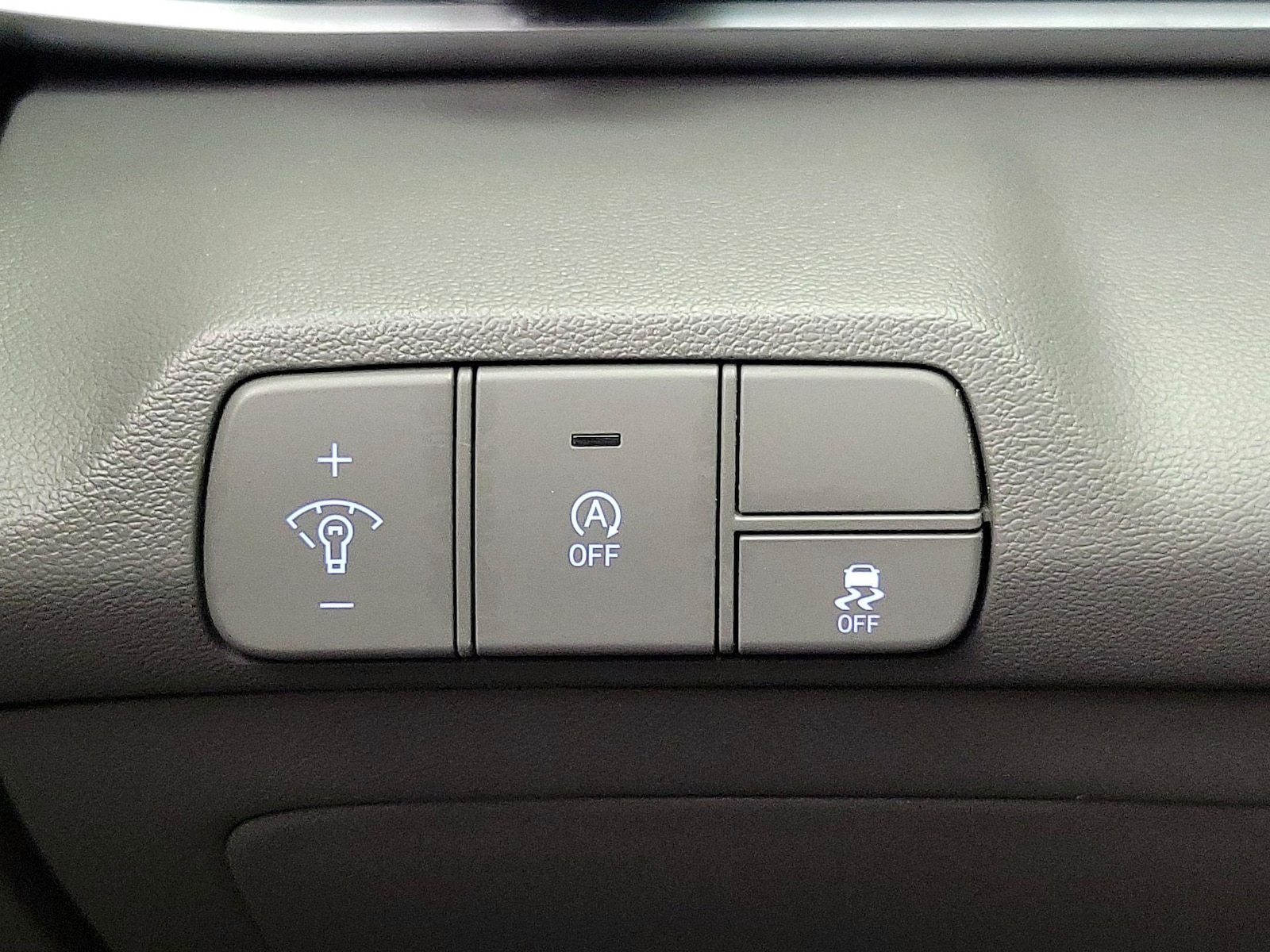 2024 Hyundai Elantra SE - Photo 14