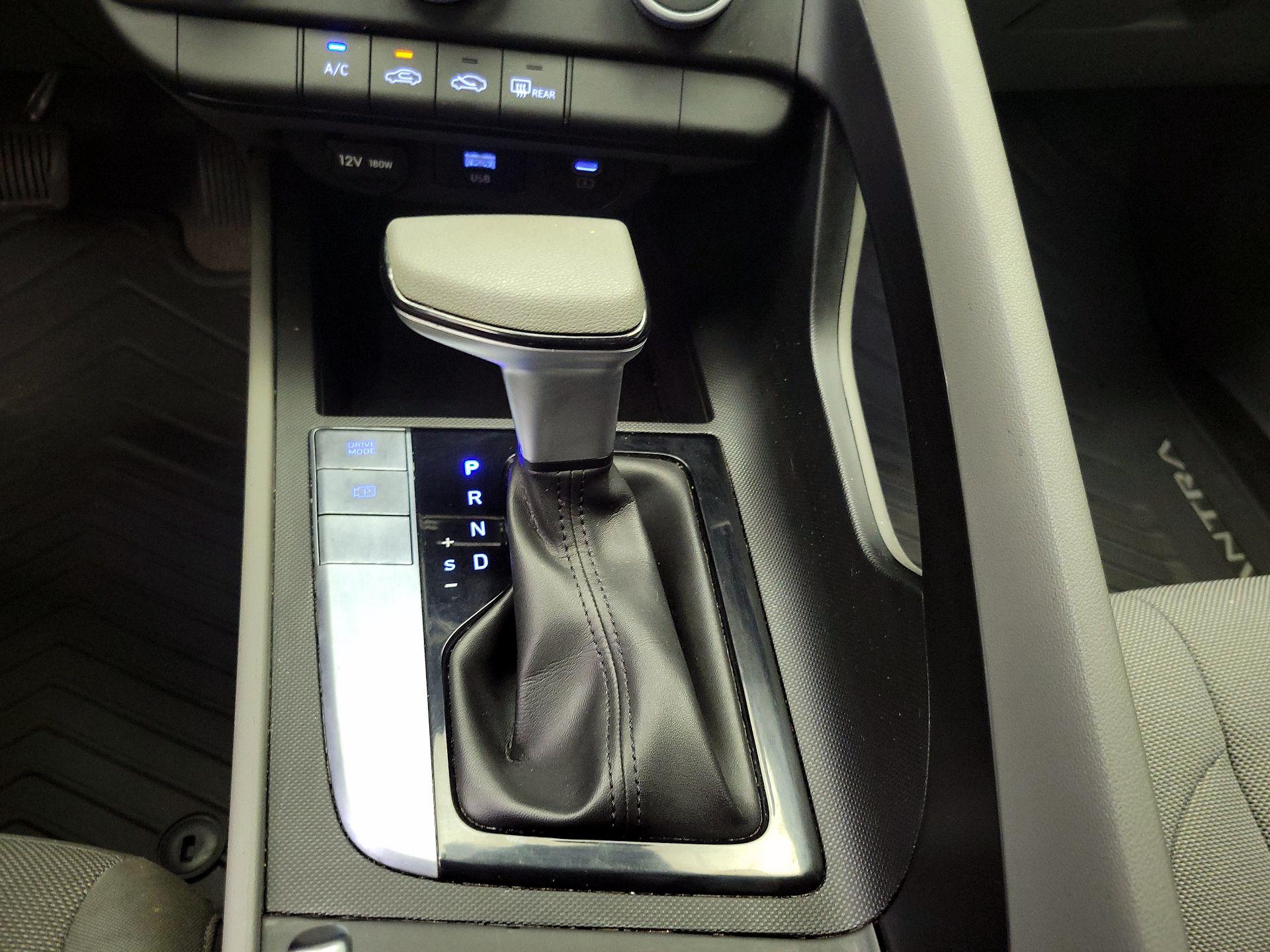 Thumbnail: 2024 Hyundai Elantra - 17