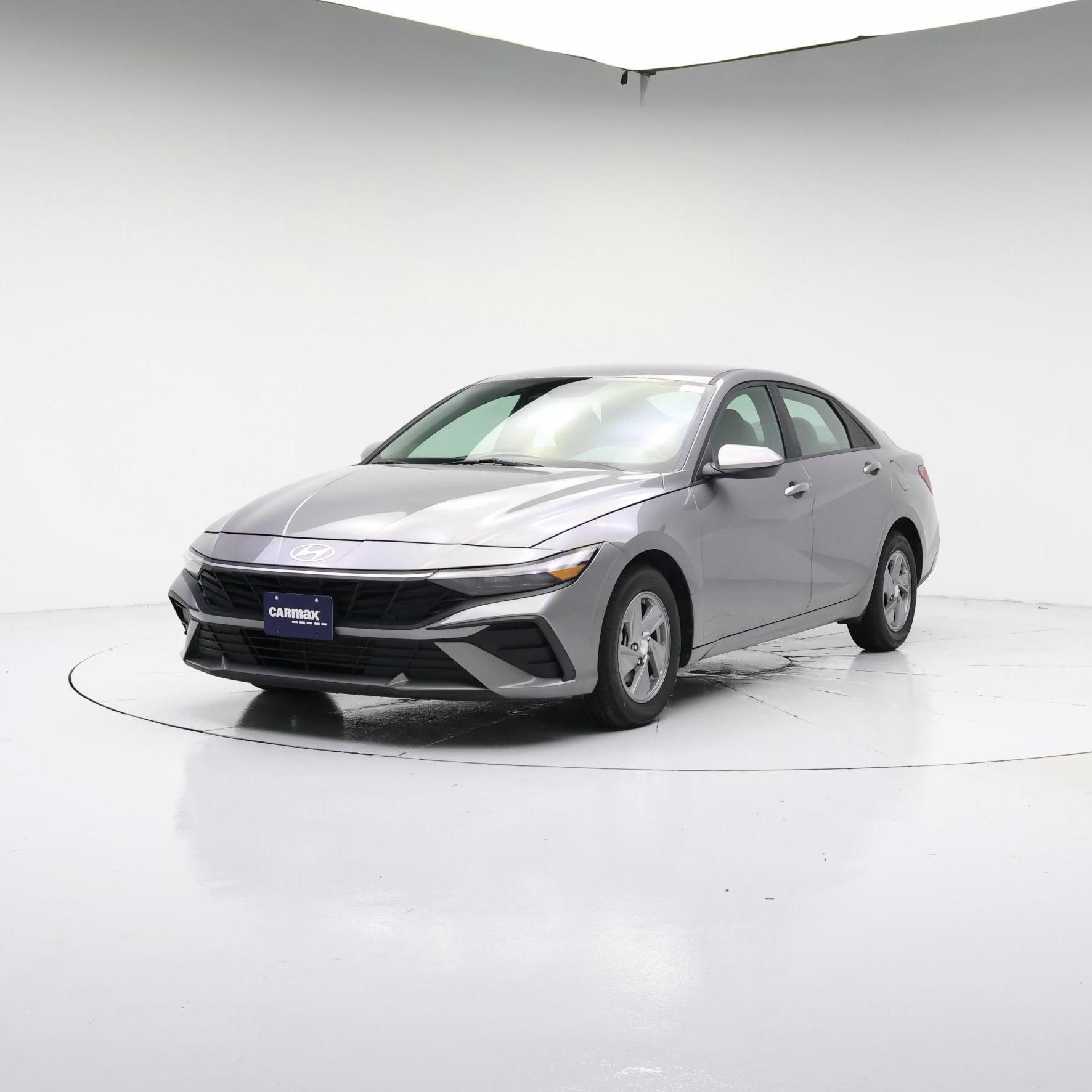 Thumbnail: 2024 Hyundai Elantra - 4