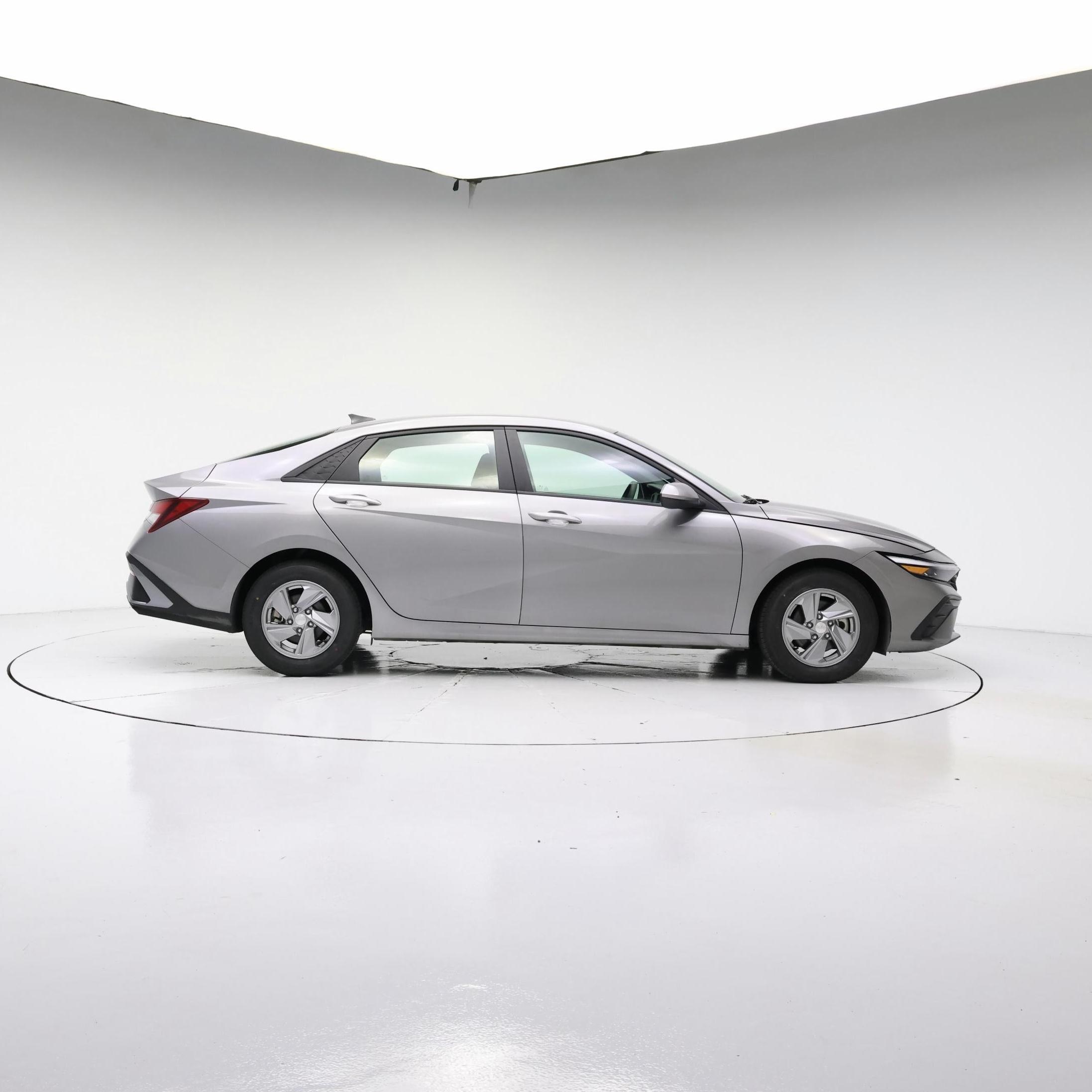 Thumbnail: 2024 Hyundai Elantra - 7