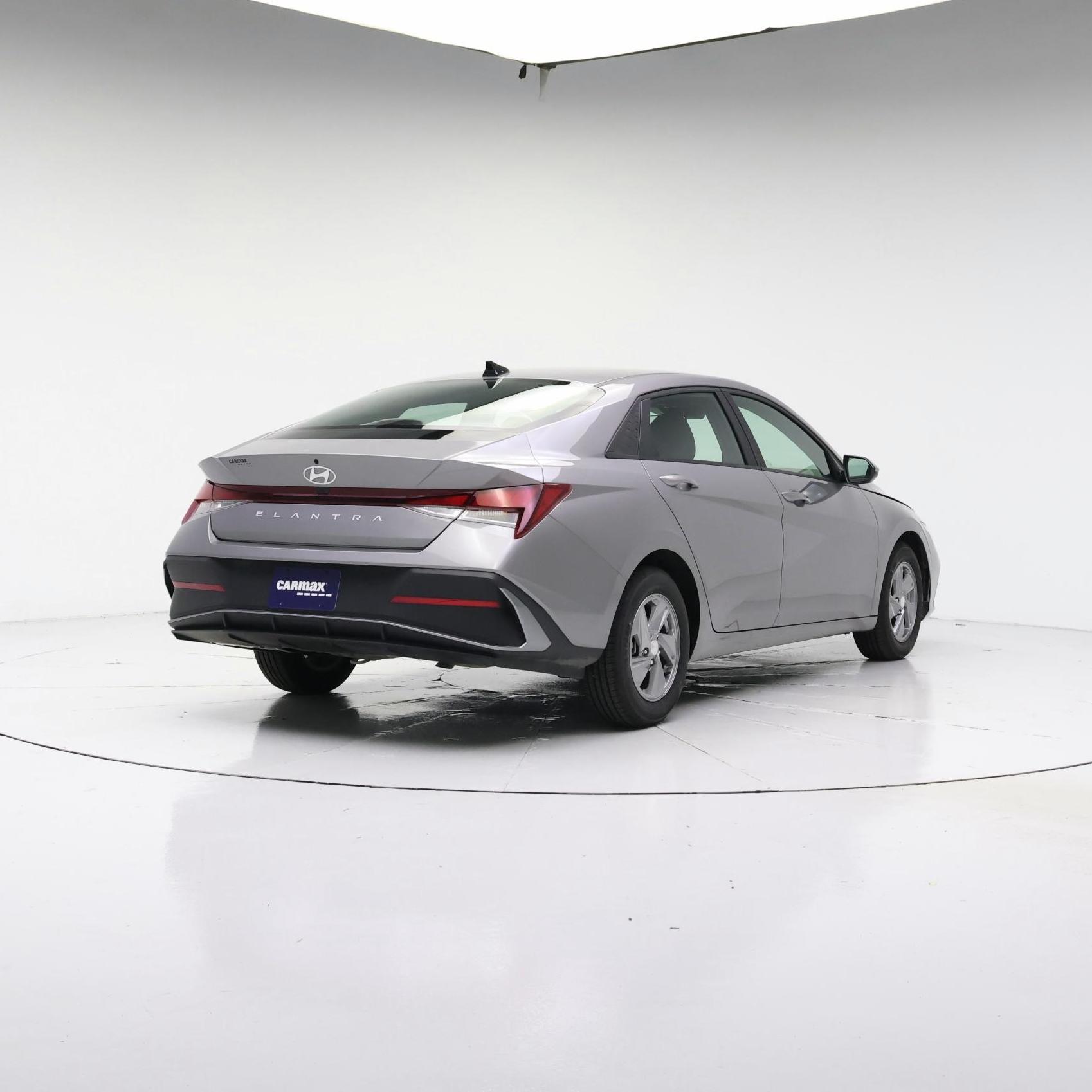 Thumbnail: 2024 Hyundai Elantra - 8