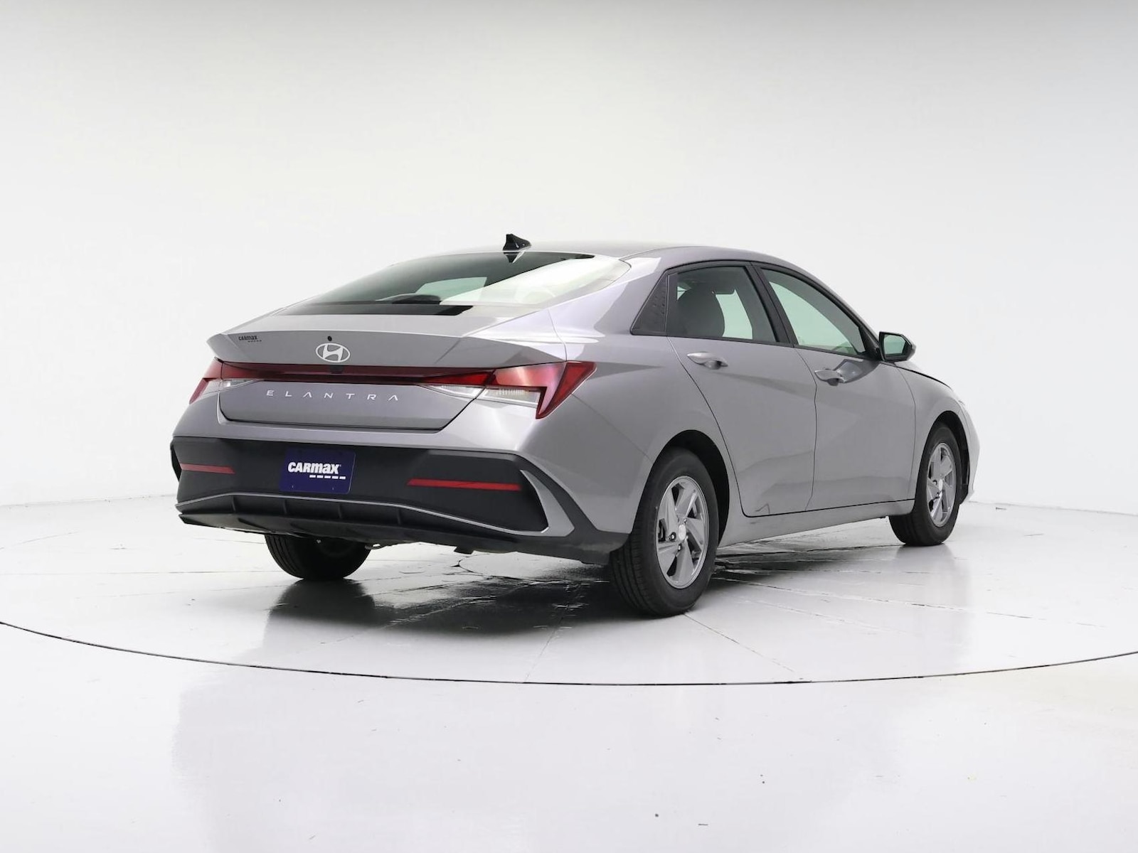 2024 Hyundai Elantra SE - Photo 9