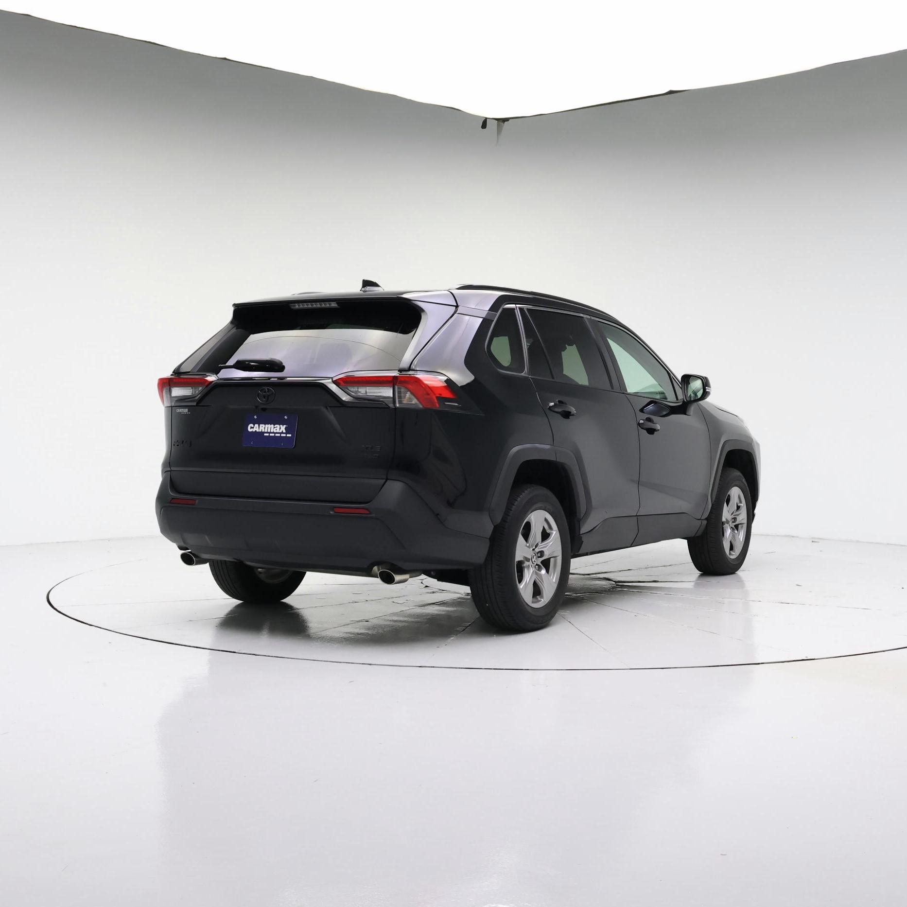 Thumbnail: 2023 Toyota RAV4 - 8