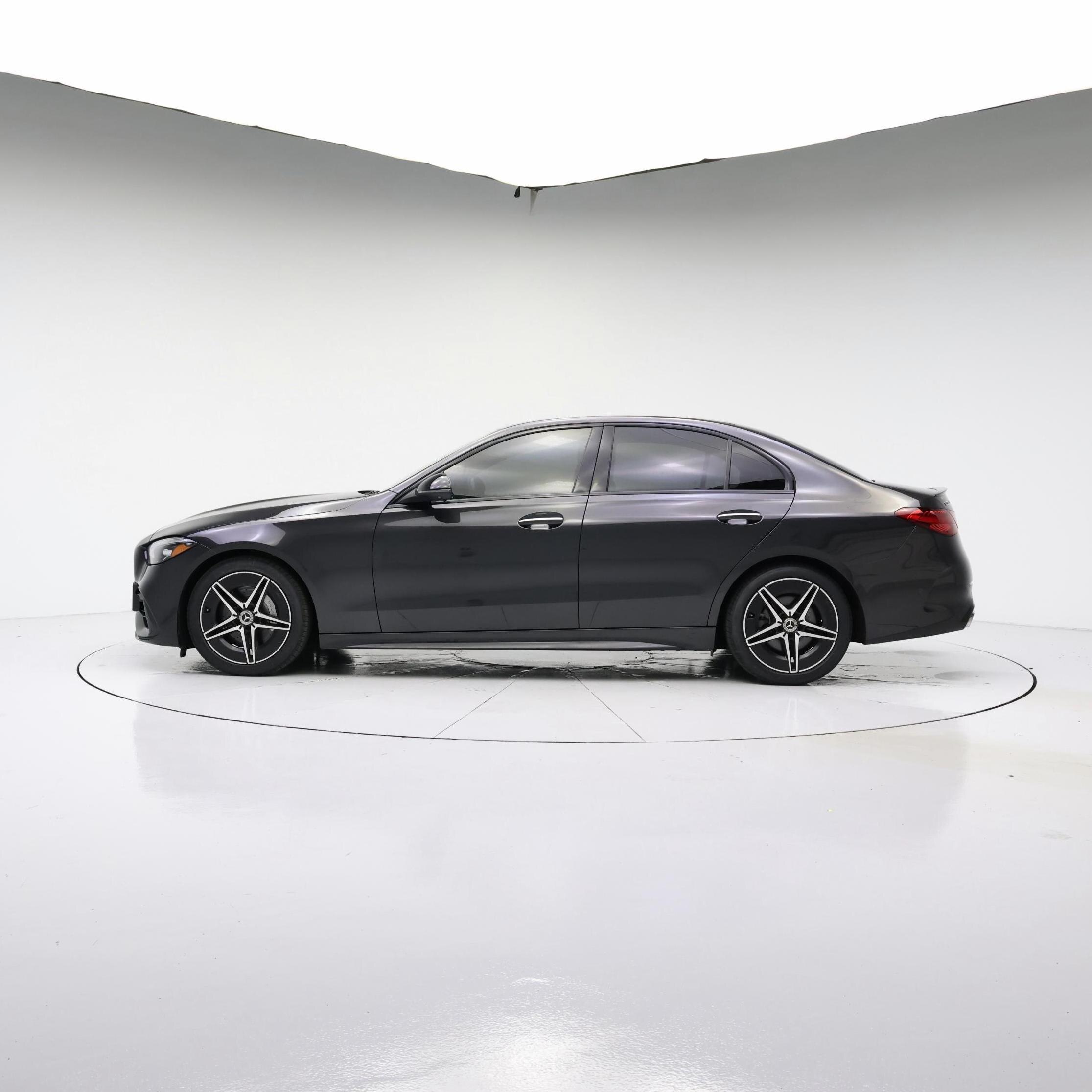Thumbnail: 2023 Mercedes-Benz C-Class - 3