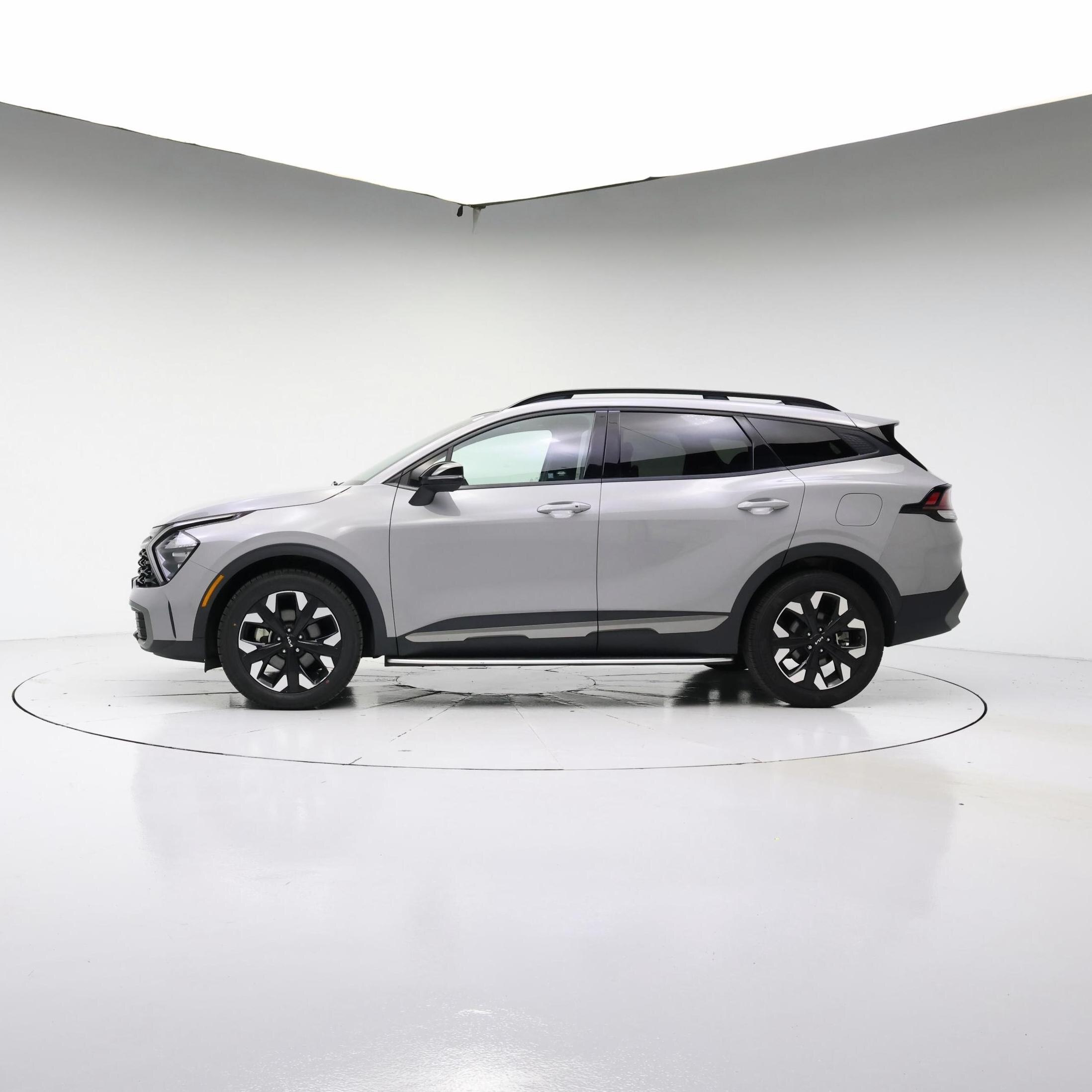 Thumbnail: 2023 Kia Sportage - 3