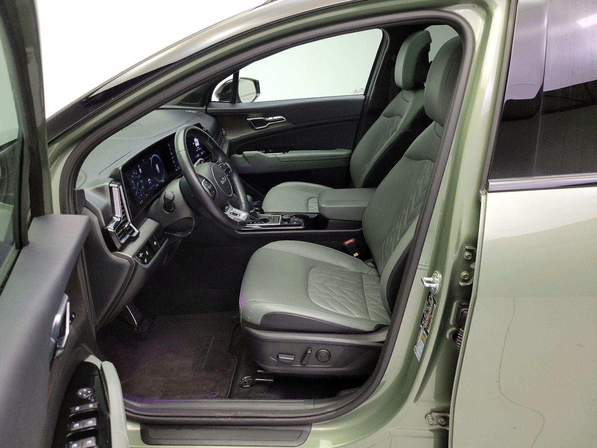 Thumbnail: 2023 Kia Sportage - 11