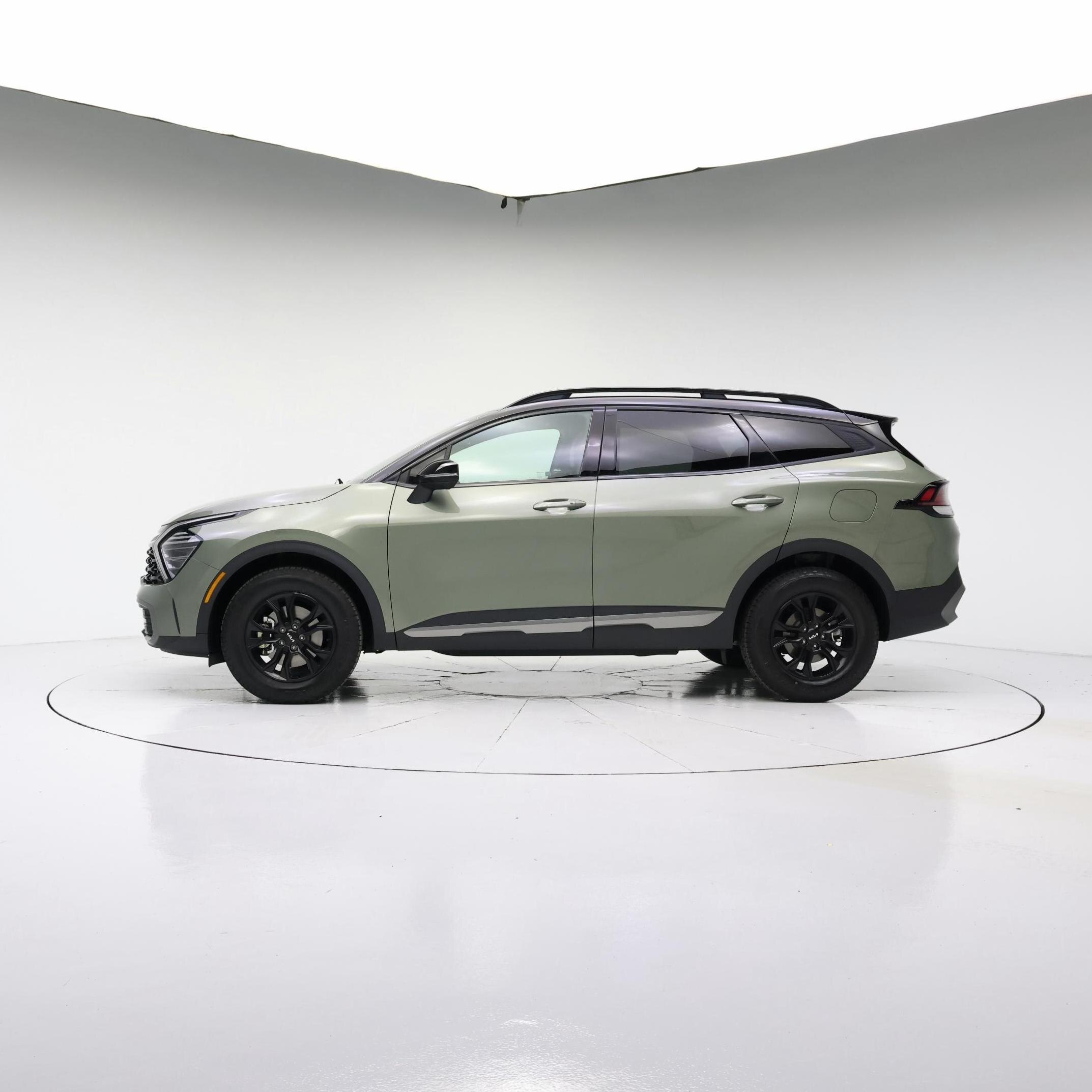 Thumbnail: 2023 Kia Sportage - 3