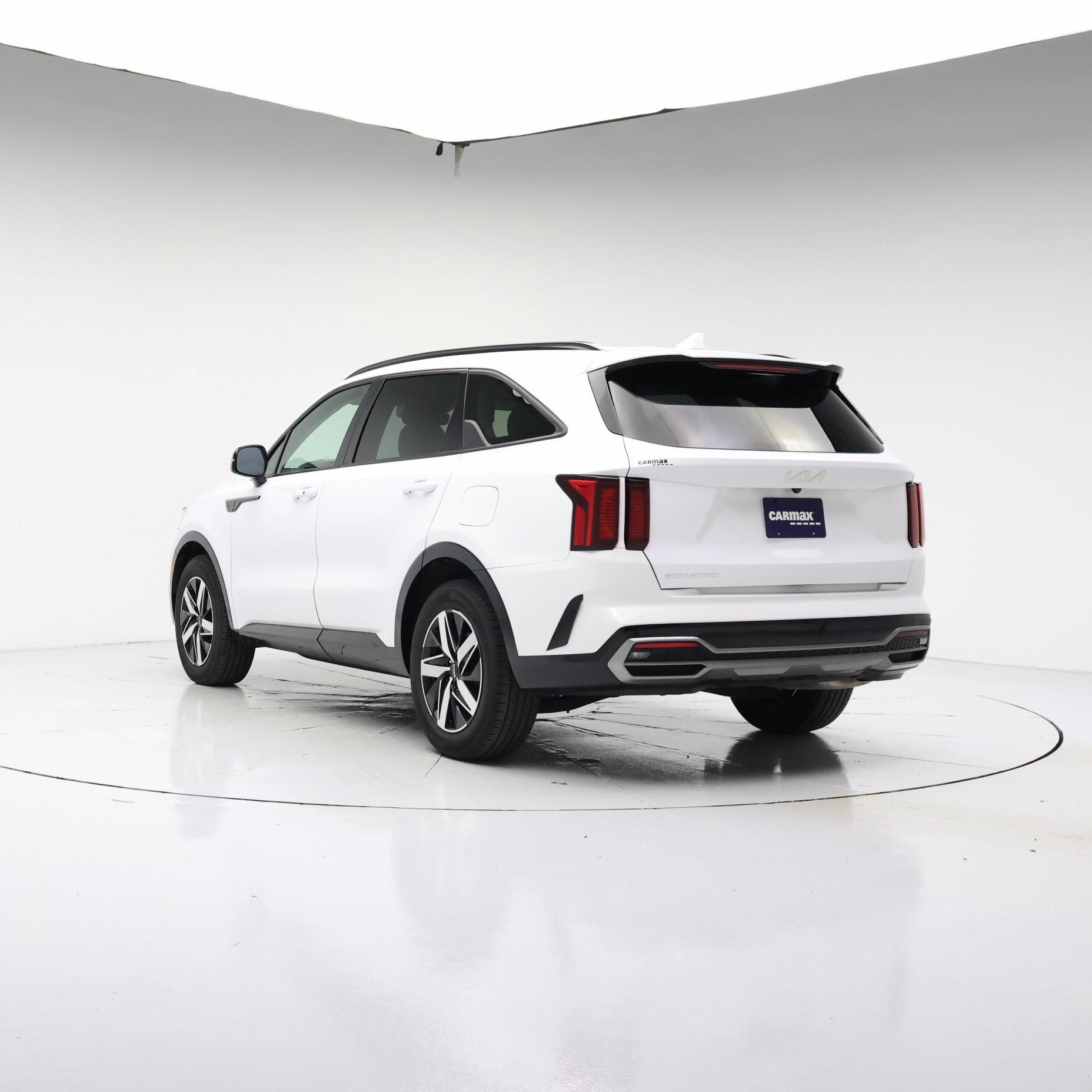 Thumbnail: 2023 Kia Sorento - 2