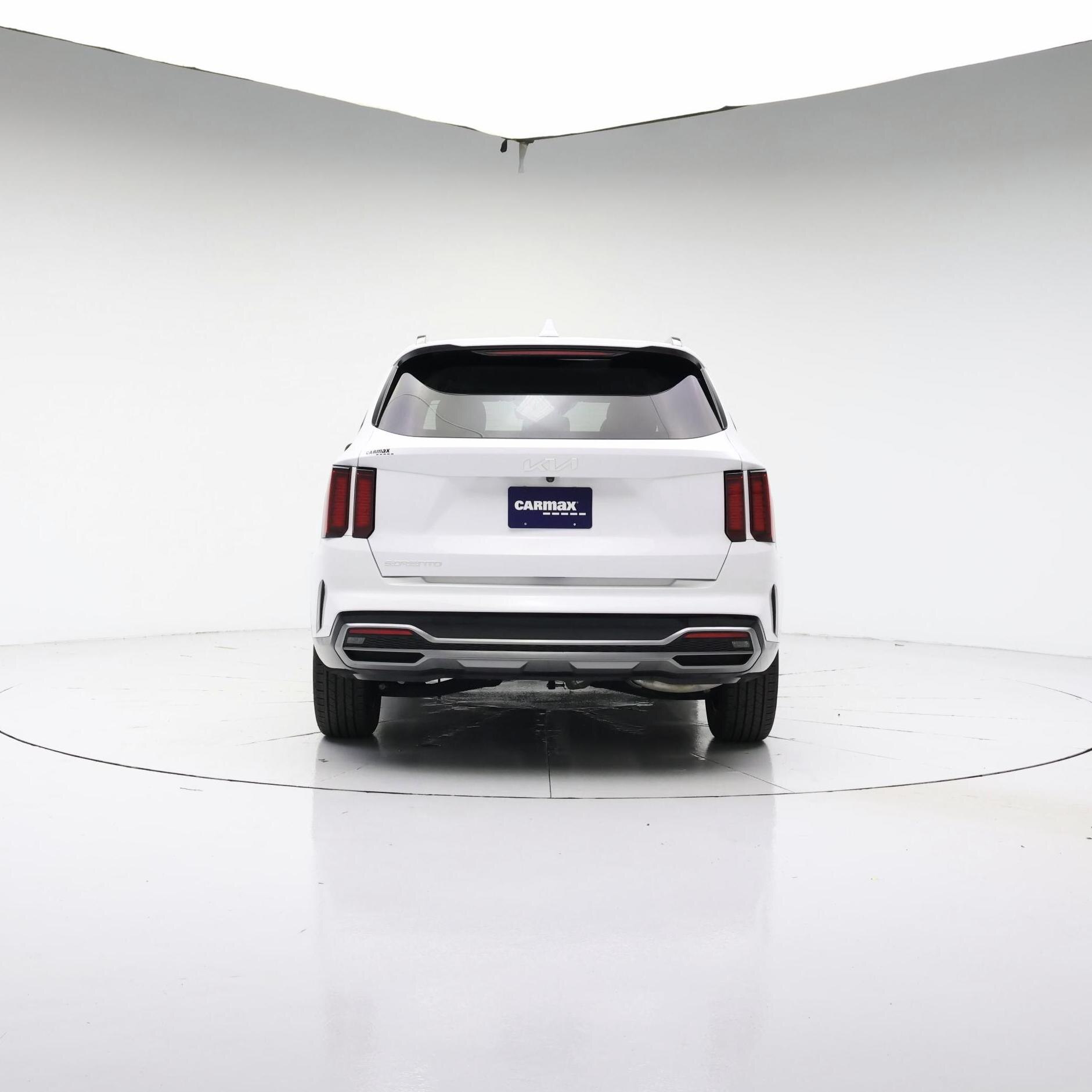 Thumbnail: 2023 Kia Sorento - 6