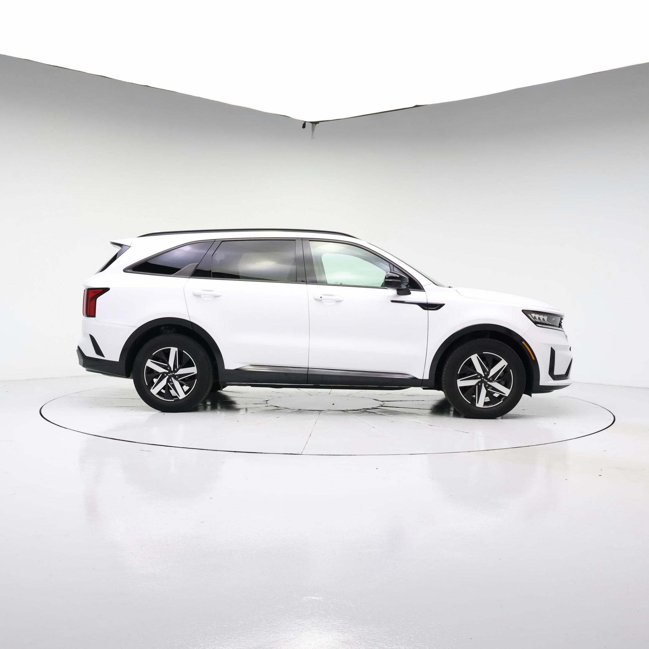 Thumbnail: 2023 Kia Sorento - 7