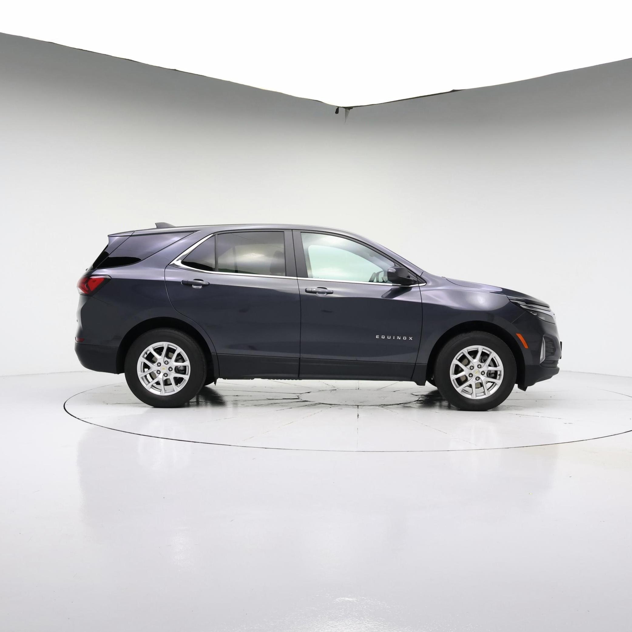 Thumbnail: 2022 Chevrolet Equinox - 7