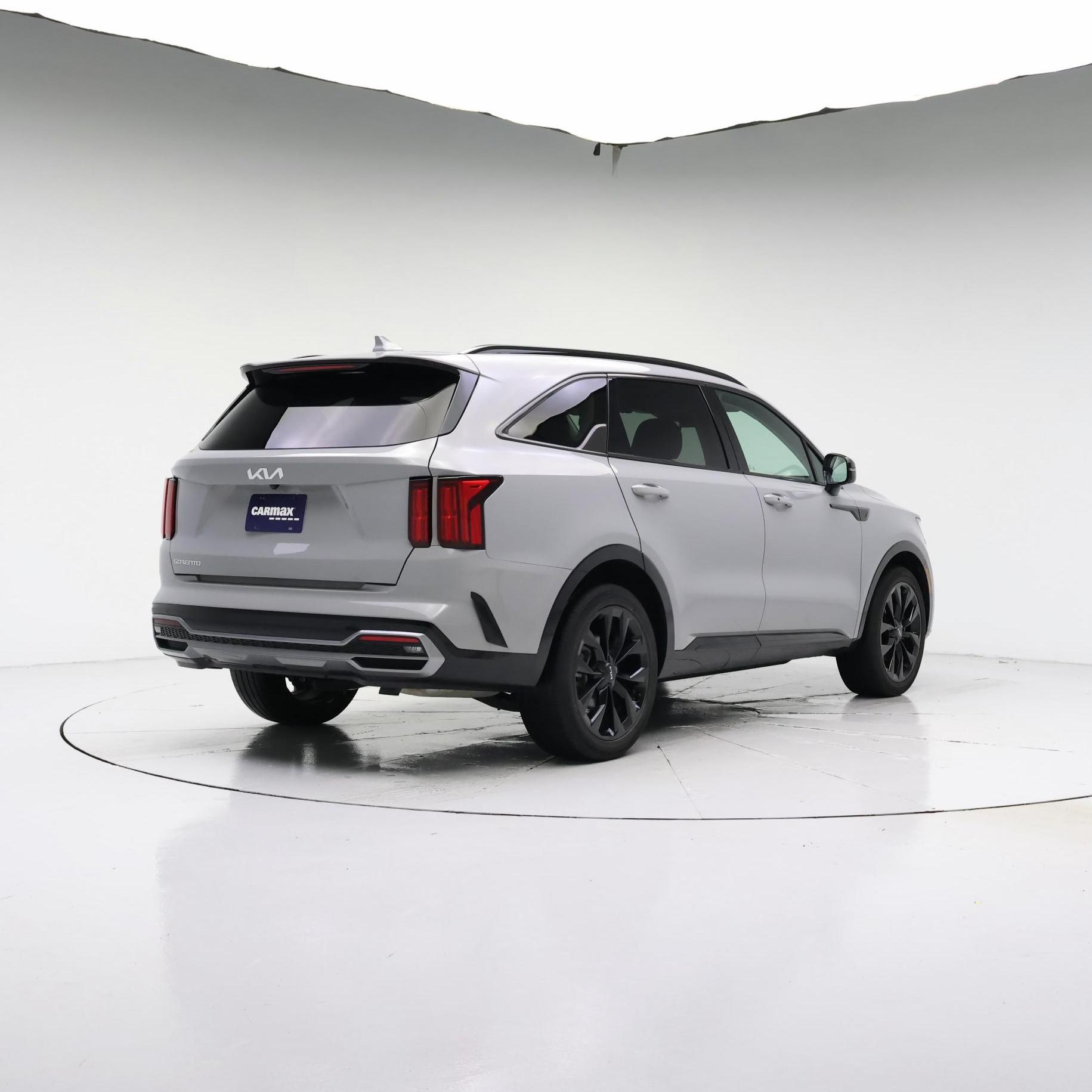 Thumbnail: 2023 Kia Sorento - 8