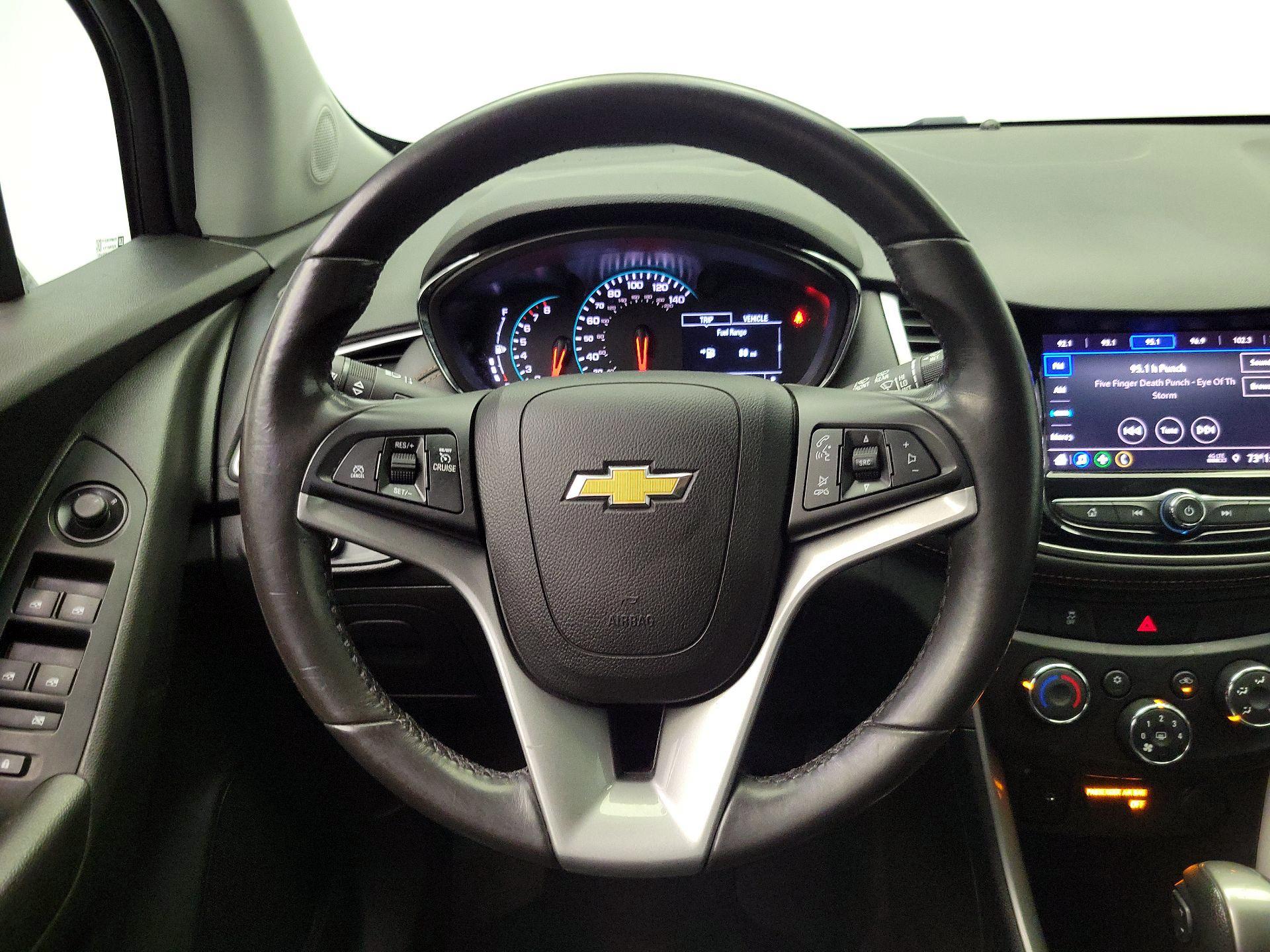 Thumbnail: 2022 Chevrolet Trax - 10