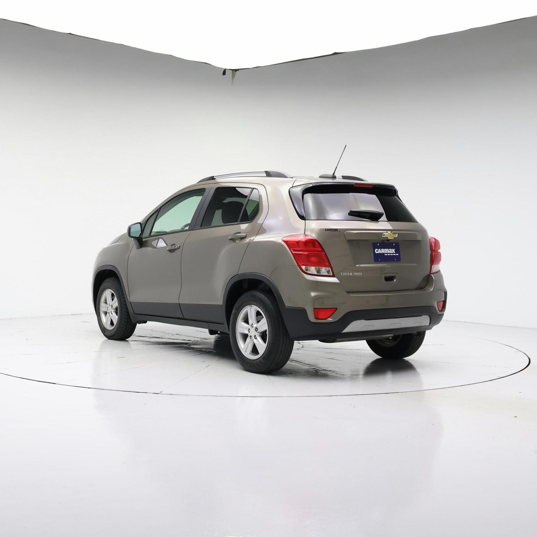 Thumbnail: 2022 Chevrolet Trax - 2