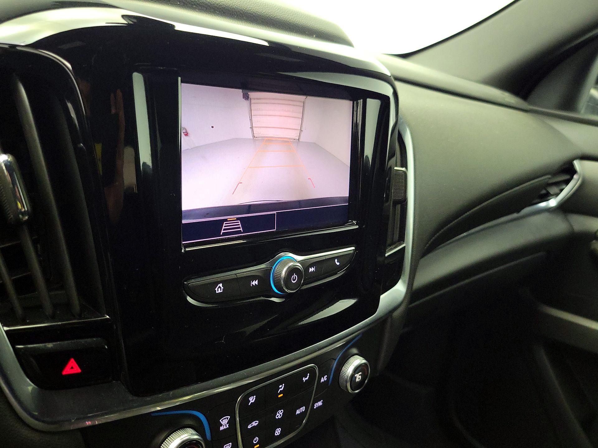 Thumbnail: 2022 Chevrolet Traverse - 14