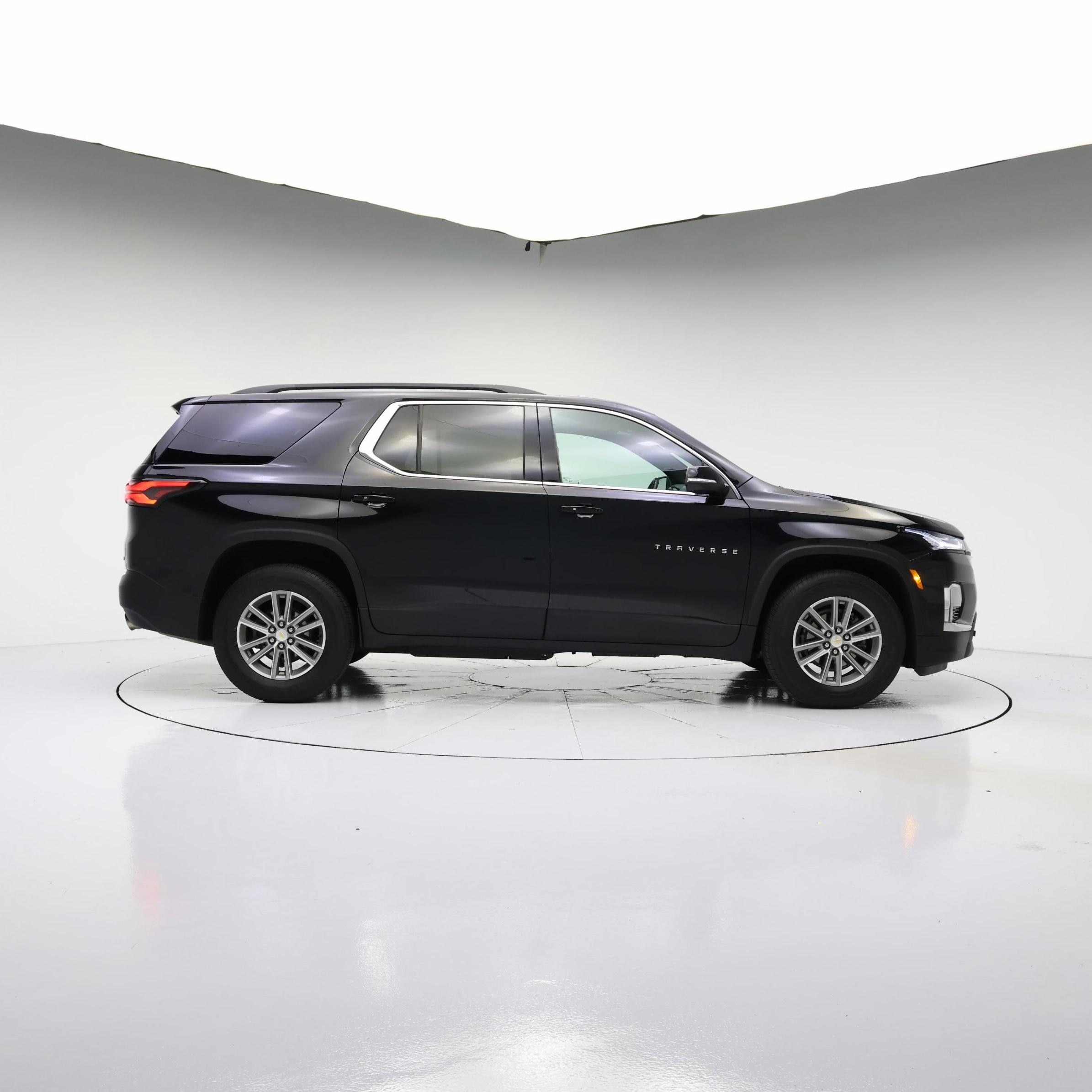 Thumbnail: 2022 Chevrolet Traverse - 7