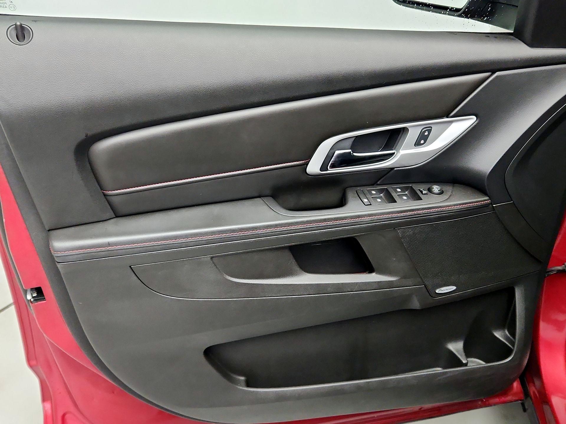 Thumbnail: 2015 GMC Terrain - 12